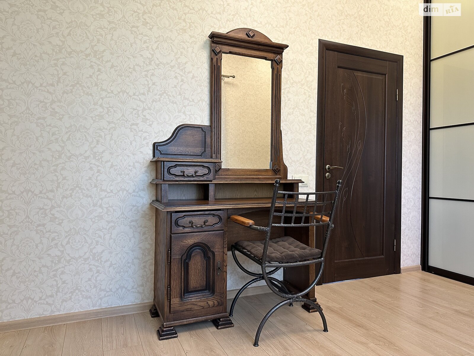 двухкомнатная квартира в Тернополе, район Новый свет, на ул. Новый Свет в аренду на долгий срок помесячно фото 1 двухкомнатная квартира в Тернополе, район Новый свет, на ул. Новый Свет в аренду на долгий срок помесячно фото 1