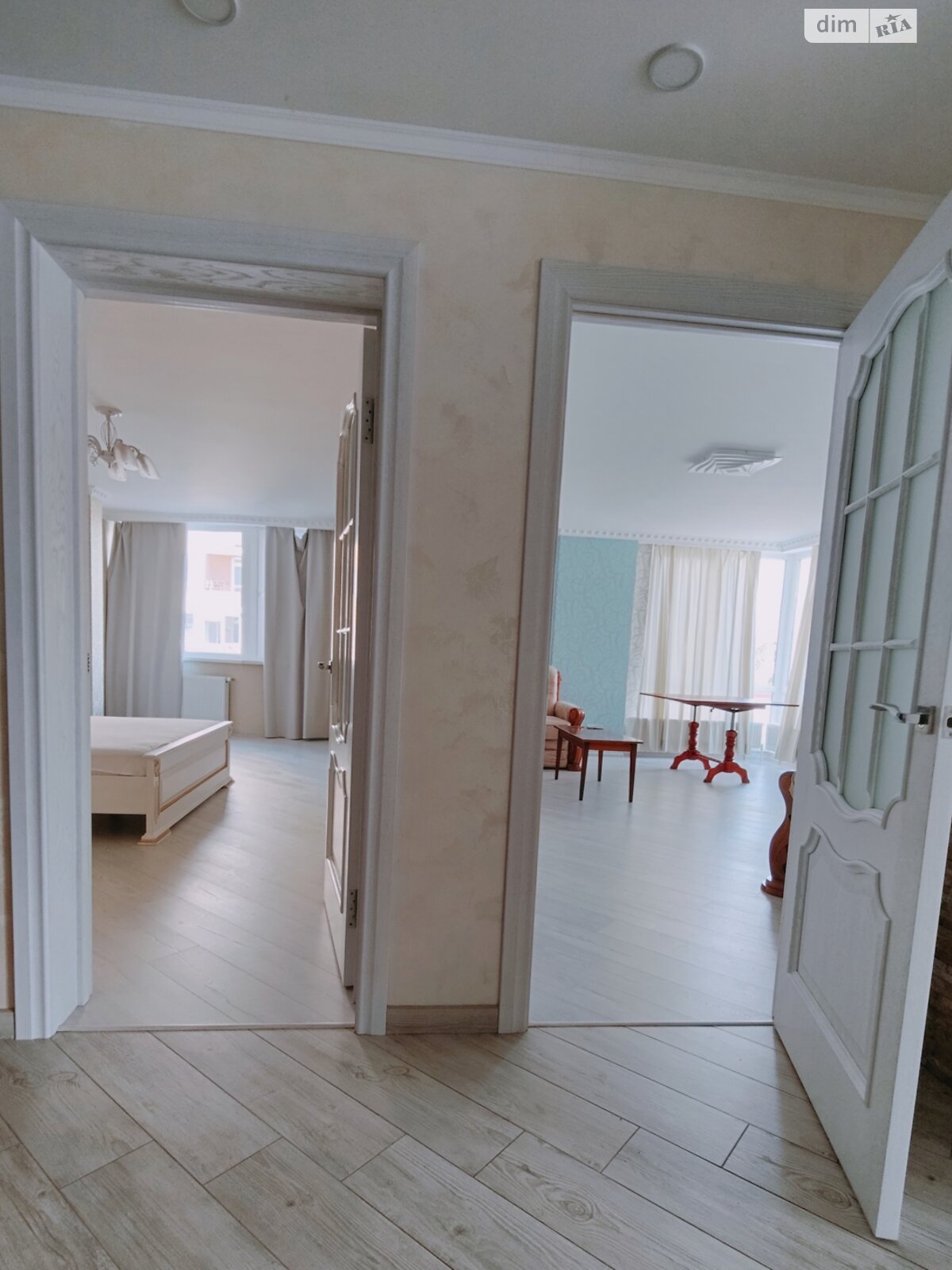 трехкомнатная квартира с мебелью в Тернополе, район Оболоня, на ул. Белогорская в аренду на долгий срок помесячно фото 1
