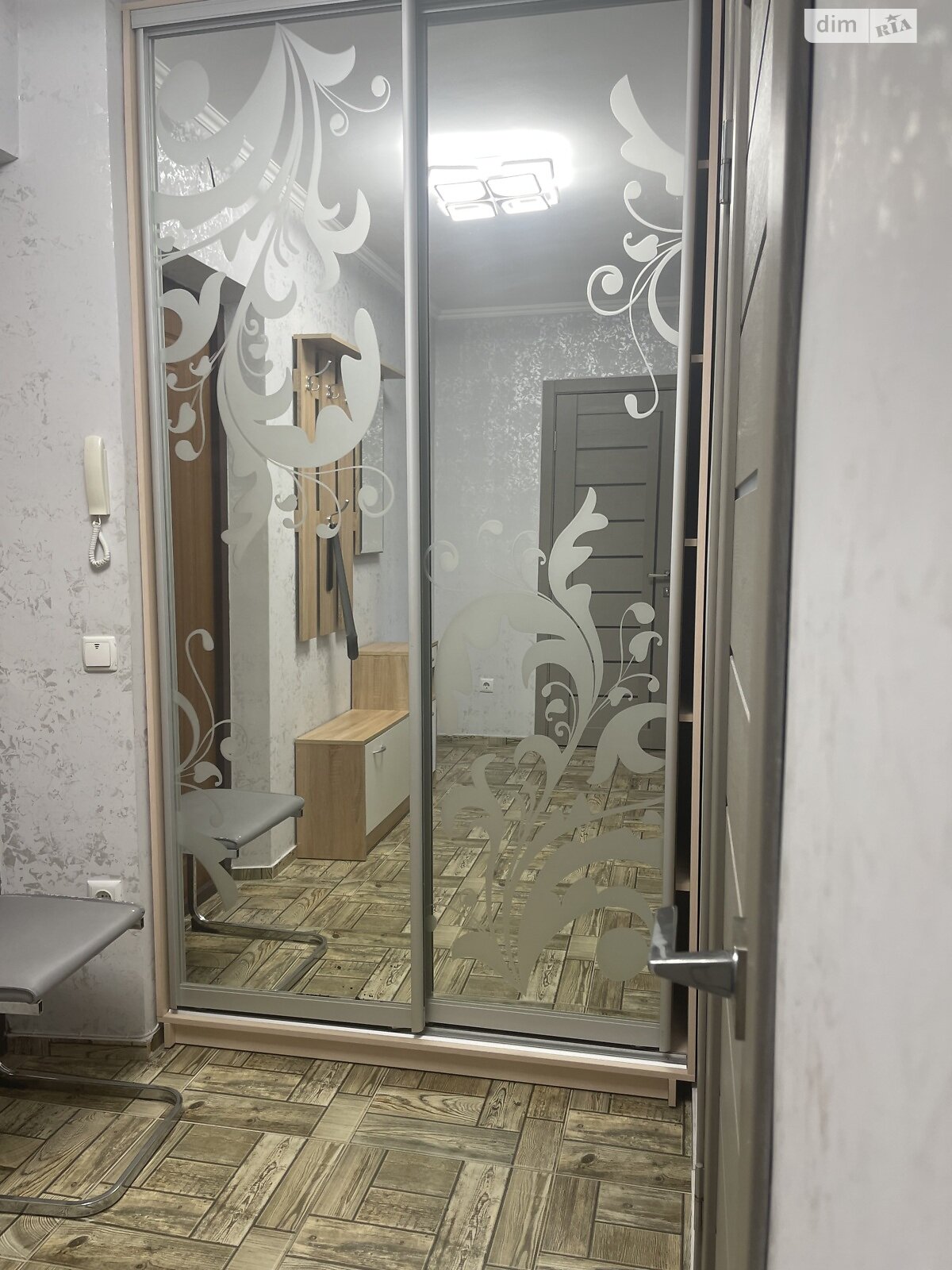 однокімнатна квартира в Тернополі, район Оболоня, на вул. Білогірська в довготривалу оренду помісячно фото 1 однокімнатна квартира в Тернополі, район Оболоня, на вул. Білогірська в довготривалу оренду помісячно фото 1