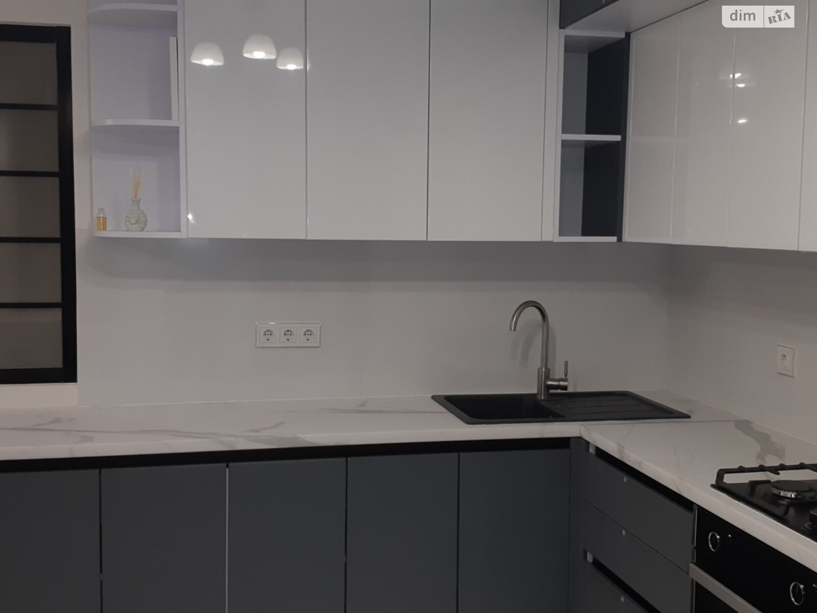 двокімнатна квартира в Тернополі, район Оболоня, на вул. Білогірська в довготривалу оренду помісячно фото 1