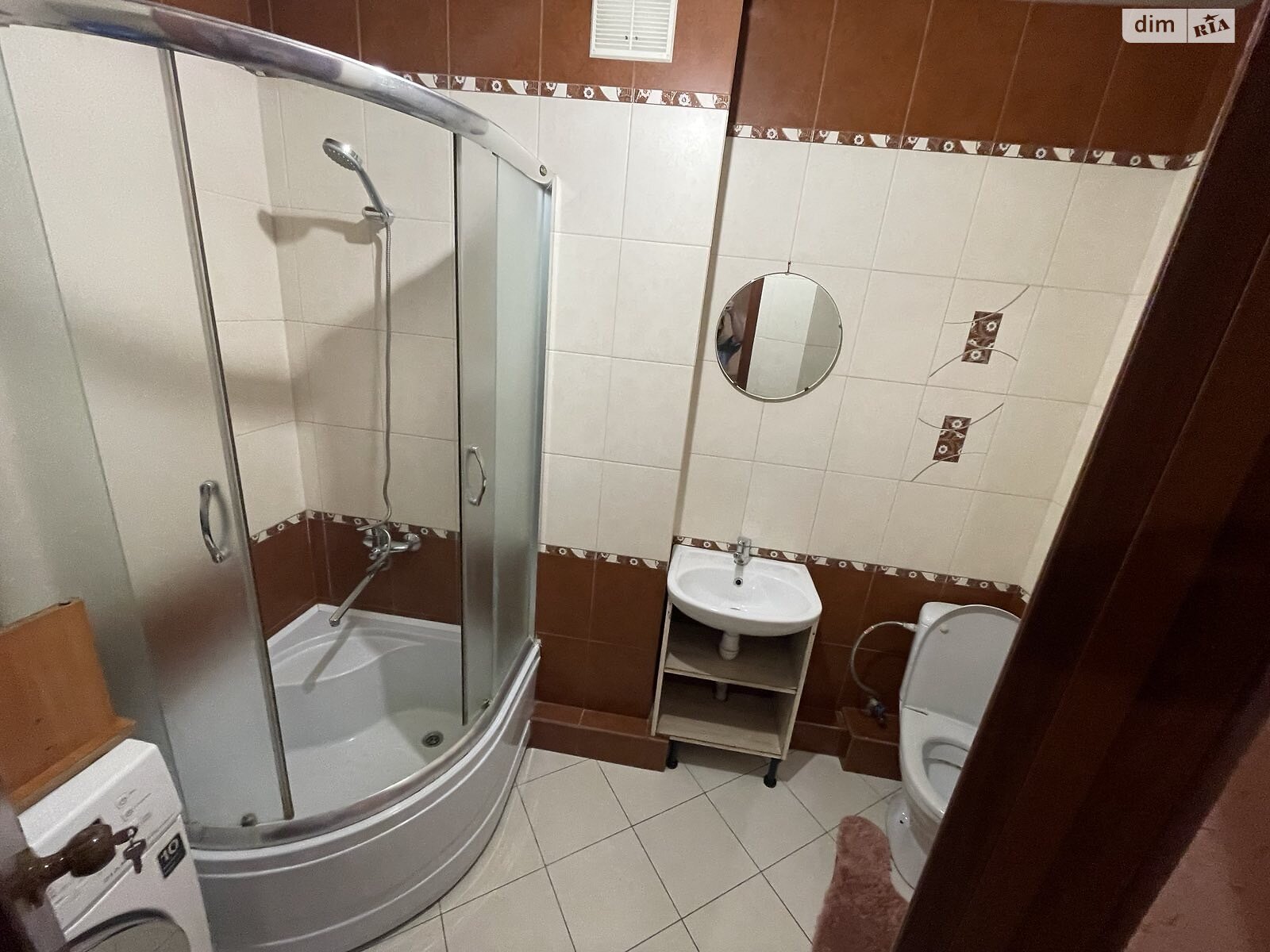 двокімнатна квартира з ремонтом в Тернополі, район Оболоня, на вул. Чернівецька 51/1 в довготривалу оренду помісячно фото 1 двокімнатна квартира з ремонтом в Тернополі, район Оболоня, на вул. Чернівецька 51/1 в довготривалу оренду помісячно фото 1