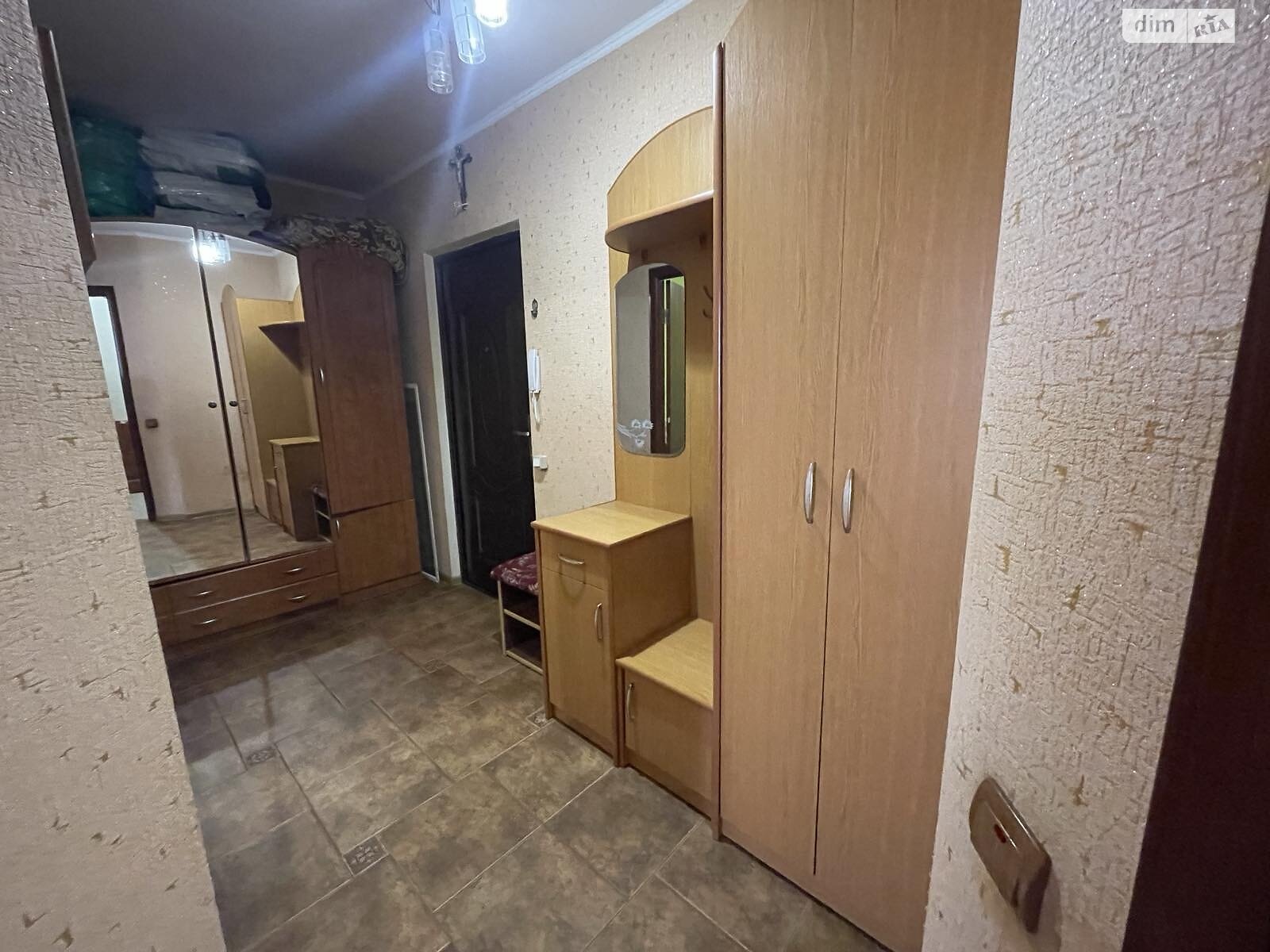 двокімнатна квартира з ремонтом в Тернополі, район Оболоня, на вул. Чернівецька 51/1 в довготривалу оренду помісячно фото 1 двокімнатна квартира з ремонтом в Тернополі, район Оболоня, на вул. Чернівецька 51/1 в довготривалу оренду помісячно фото 1