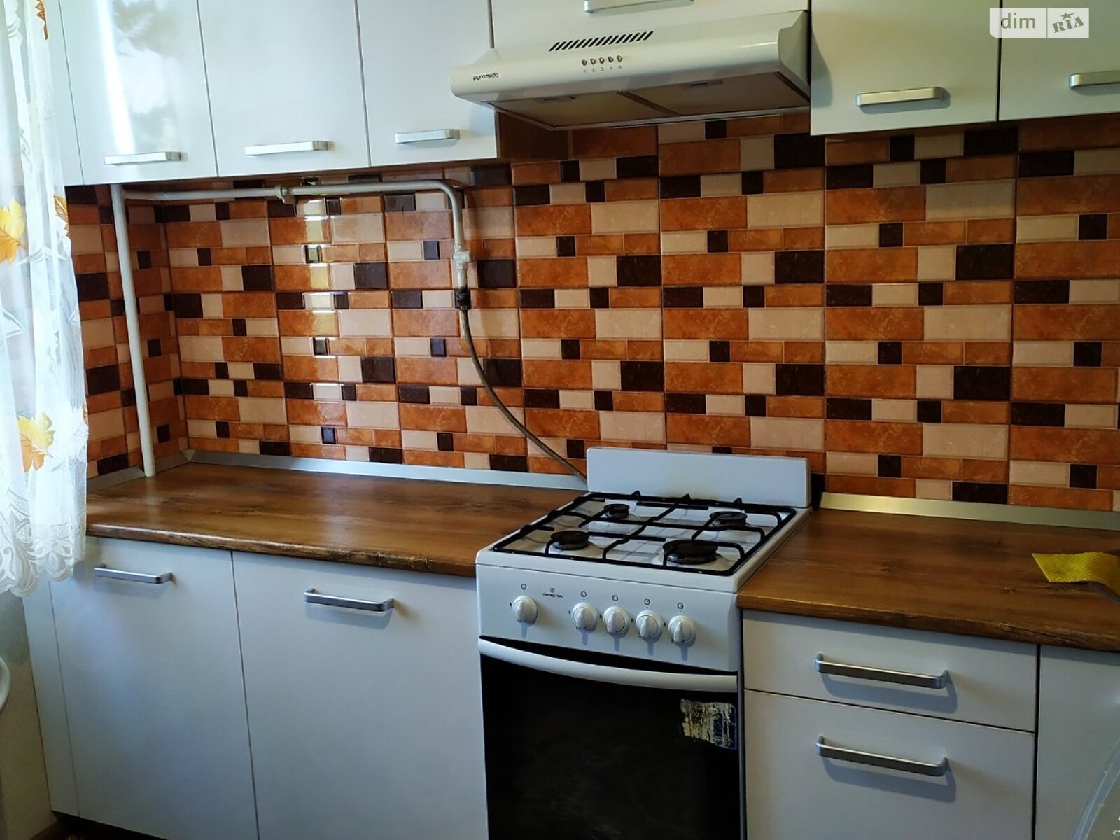 однокомнатная квартира в Тернополе, район Оболоня, на ул. Черновецкая в аренду на долгий срок помесячно фото 1