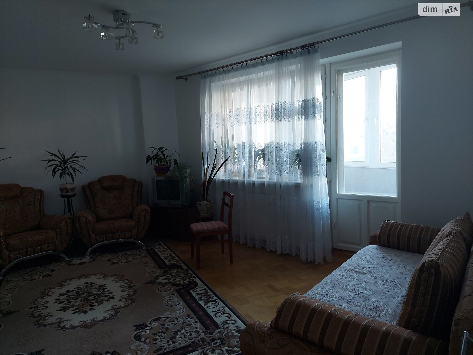 двухкомнатная квартира с мебелью в Тернополе, район Оболоня, на ул. Черновецкая в аренду на долгий срок помесячно фото 1