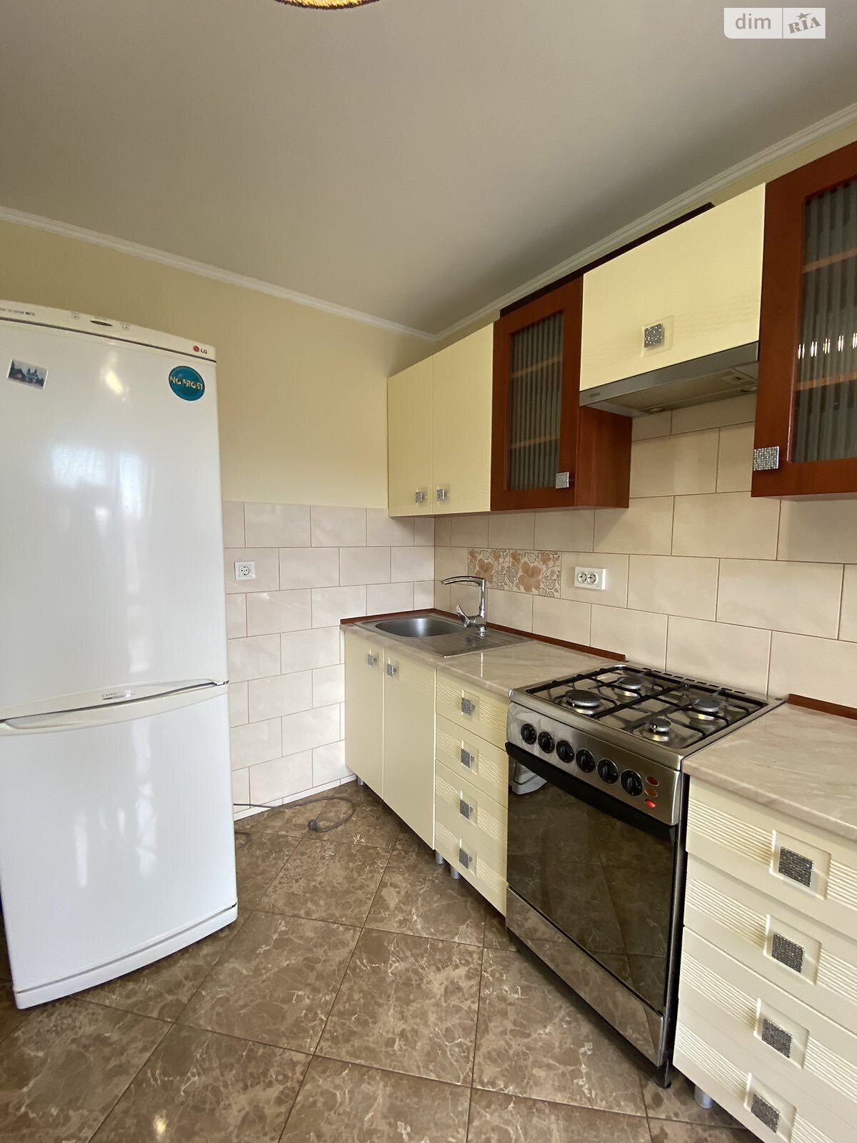 однокімнатна квартира в Тернополі, район Оболоня, на вул. Гайова в довготривалу оренду помісячно фото 1 однокімнатна квартира в Тернополі, район Оболоня, на вул. Гайова в довготривалу оренду помісячно фото 1