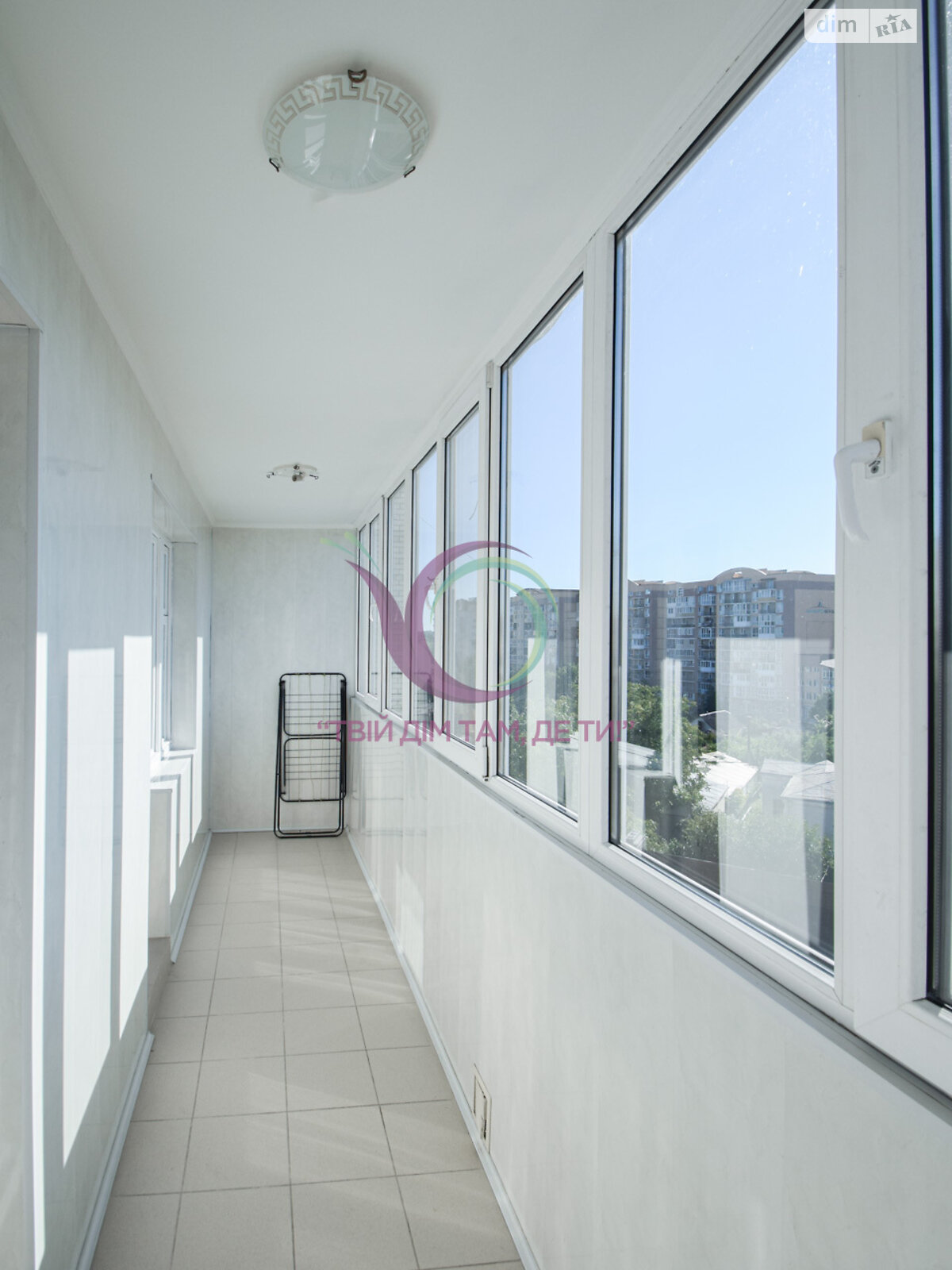 трехкомнатная квартира с ремонтом в Тернополе, район Оболоня, на ул. Тихая 6 в аренду на долгий срок помесячно фото 1