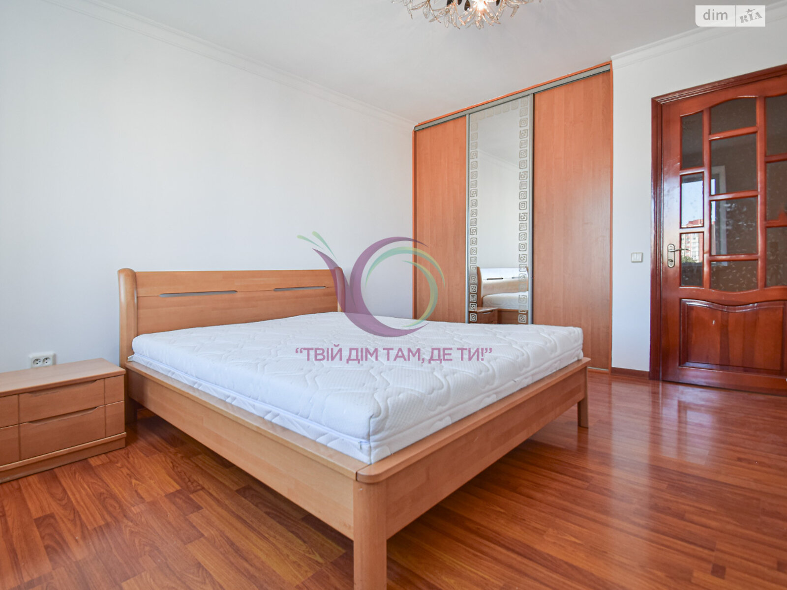 трехкомнатная квартира с ремонтом в Тернополе, район Оболоня, на ул. Тихая 6 в аренду на долгий срок помесячно фото 1
