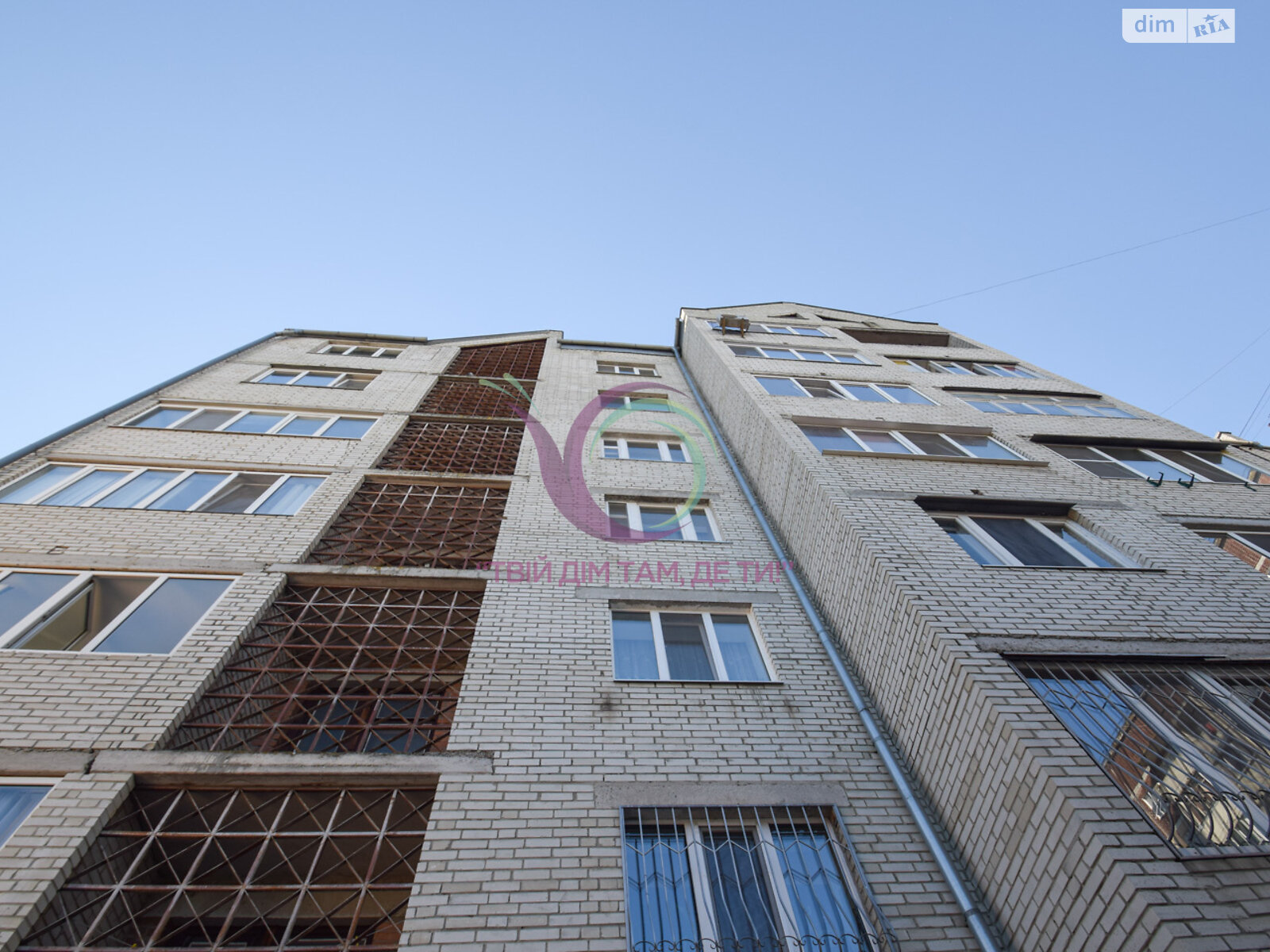 трехкомнатная квартира с ремонтом в Тернополе, район Оболоня, на ул. Тихая 6 в аренду на долгий срок помесячно фото 1