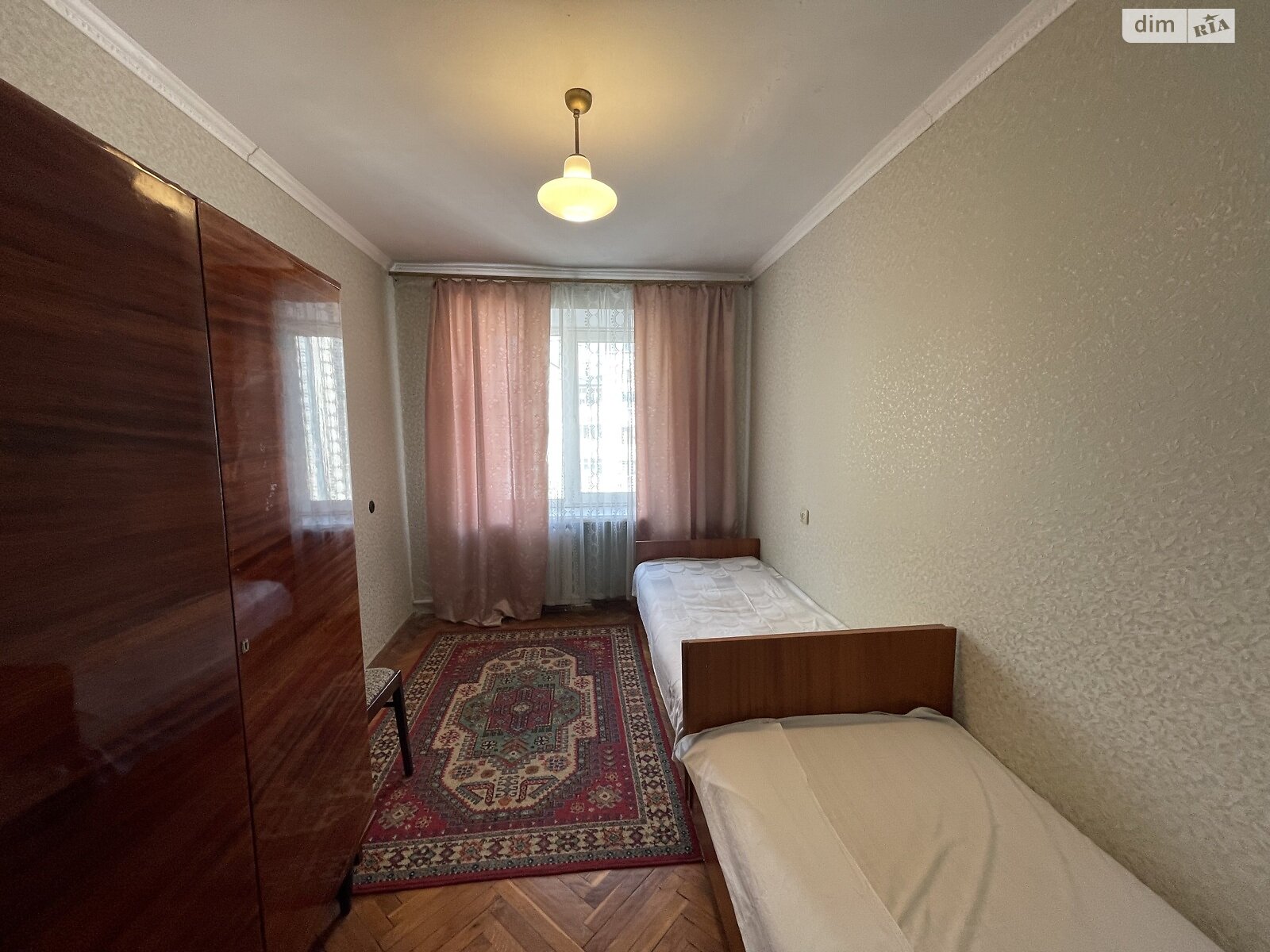 трехкомнатная квартира в Тернополе, район Оболоня, на ул. Торговица в аренду на долгий срок помесячно фото 1 трехкомнатная квартира в Тернополе, район Оболоня, на ул. Торговица в аренду на долгий срок помесячно фото 1