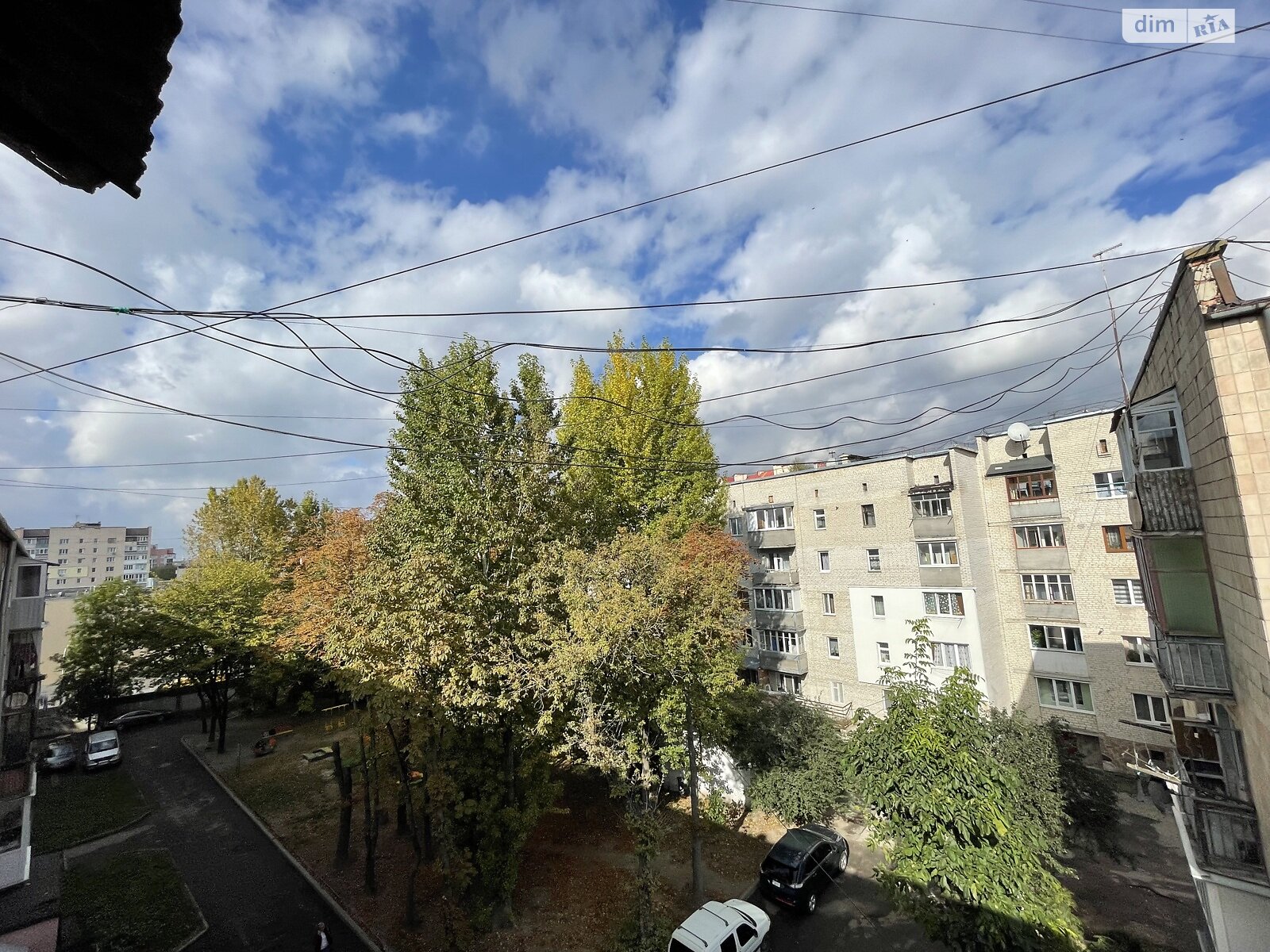 трехкомнатная квартира в Тернополе, район Оболоня, на ул. Торговица в аренду на долгий срок помесячно фото 1 трехкомнатная квартира в Тернополе, район Оболоня, на ул. Торговица в аренду на долгий срок помесячно фото 1