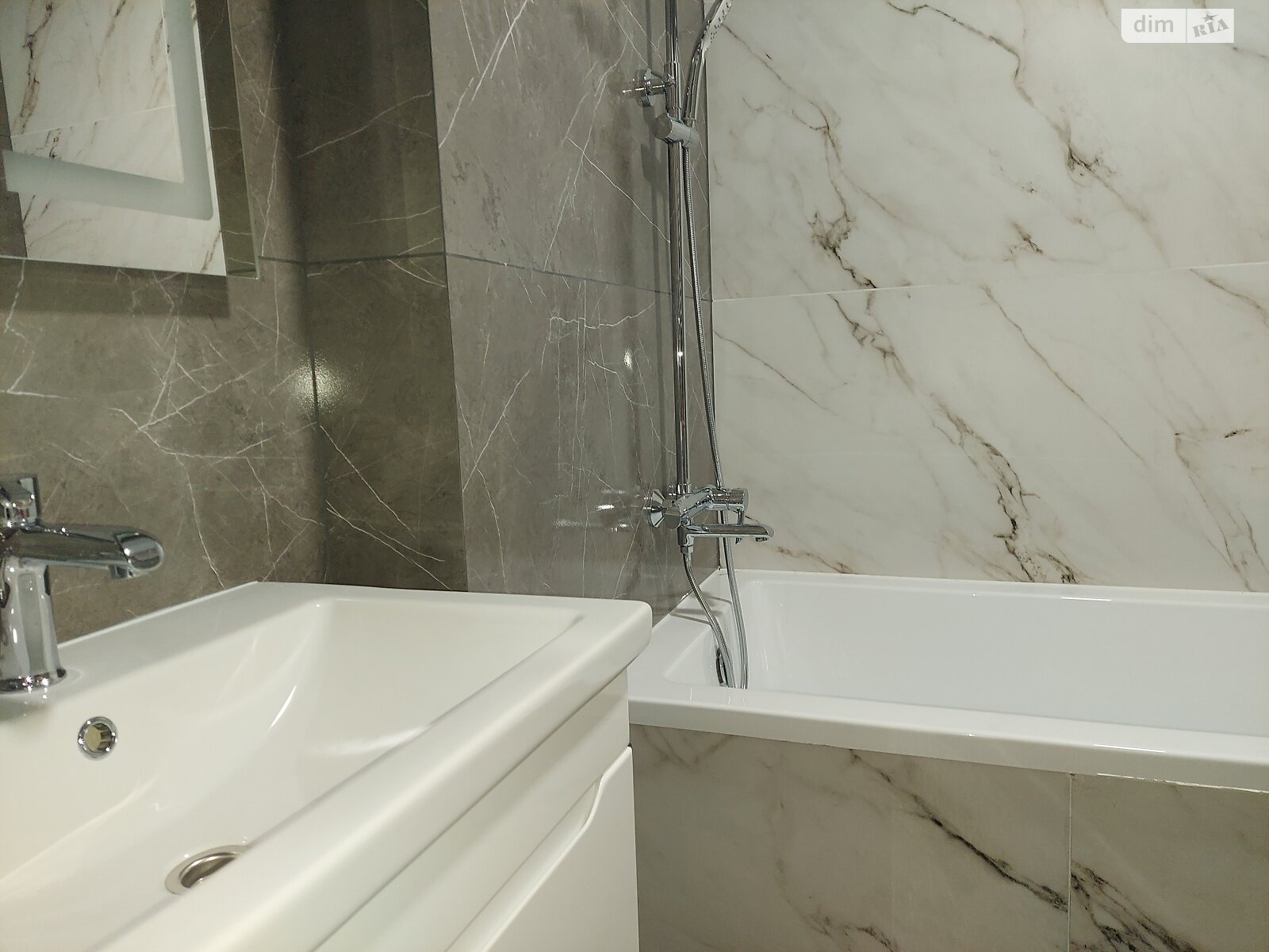 двокімнатна квартира в Тернополі, на вул. Підволочиське шосе, кв. 64 в довготривалу оренду помісячно фото 1 двокімнатна квартира в Тернополі, на вул. Підволочиське шосе, кв. 64 в довготривалу оренду помісячно фото 1