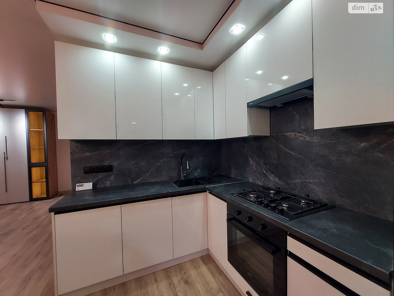 двокімнатна квартира в Тернополі, на вул. Підволочиське шосе, кв. 64 в довготривалу оренду помісячно фото 1 двокімнатна квартира в Тернополі, на вул. Підволочиське шосе, кв. 64 в довготривалу оренду помісячно фото 1