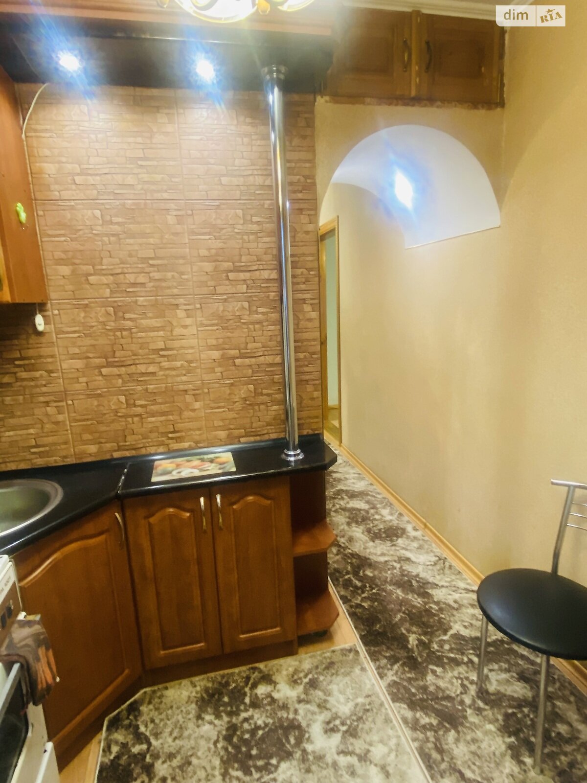 однокомнатная квартира в Тернополе, район Промышленный Северный, на ул. Бродовская 50 в аренду на долгий срок помесячно фото 1 однокомнатная квартира в Тернополе, район Промышленный Северный, на ул. Бродовская 50 в аренду на долгий срок помесячно фото 1