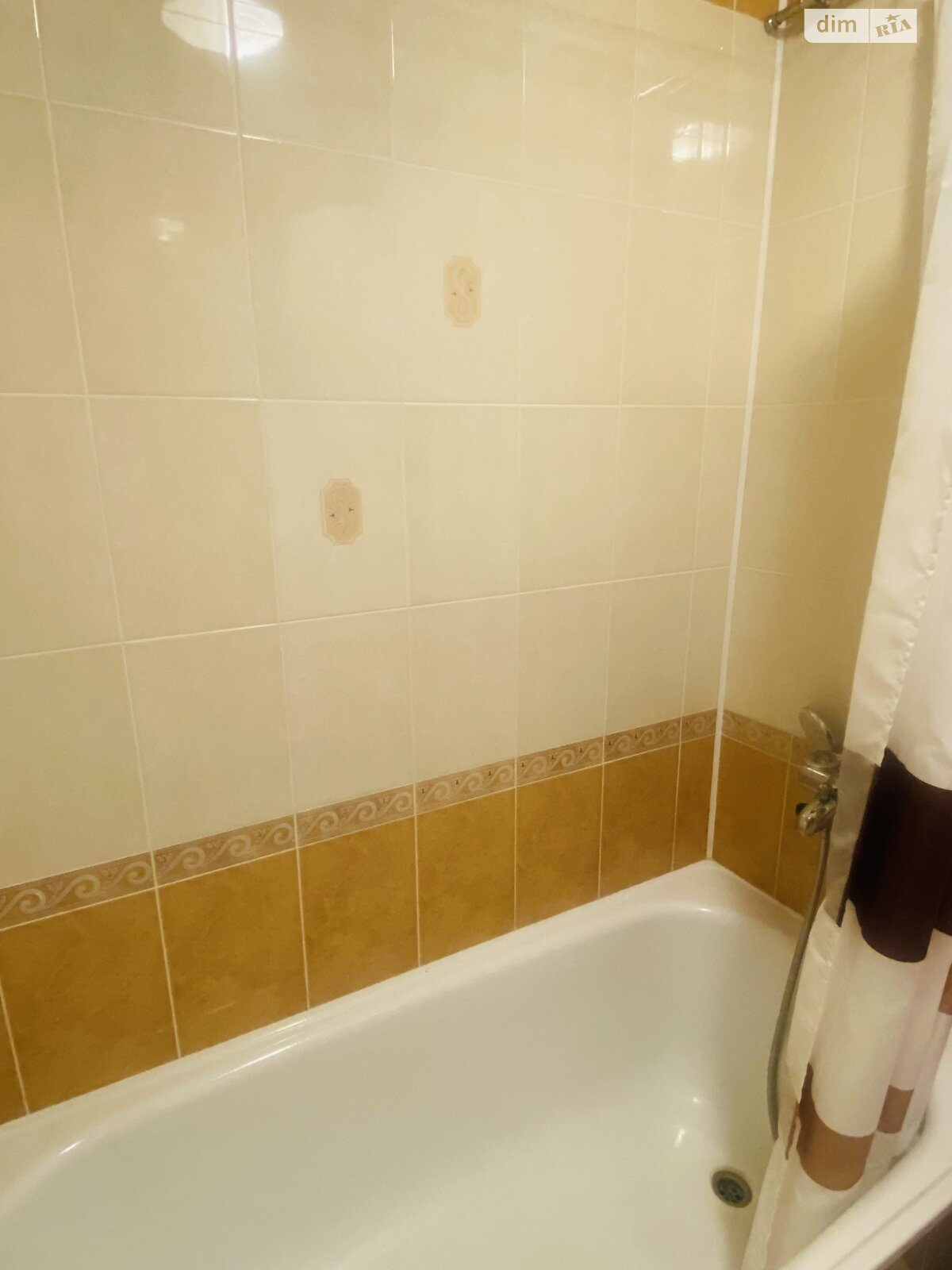 однокомнатная квартира в Тернополе, район Промышленный Северный, на ул. Бродовская 50 в аренду на долгий срок помесячно фото 1 однокомнатная квартира в Тернополе, район Промышленный Северный, на ул. Бродовская 50 в аренду на долгий срок помесячно фото 1