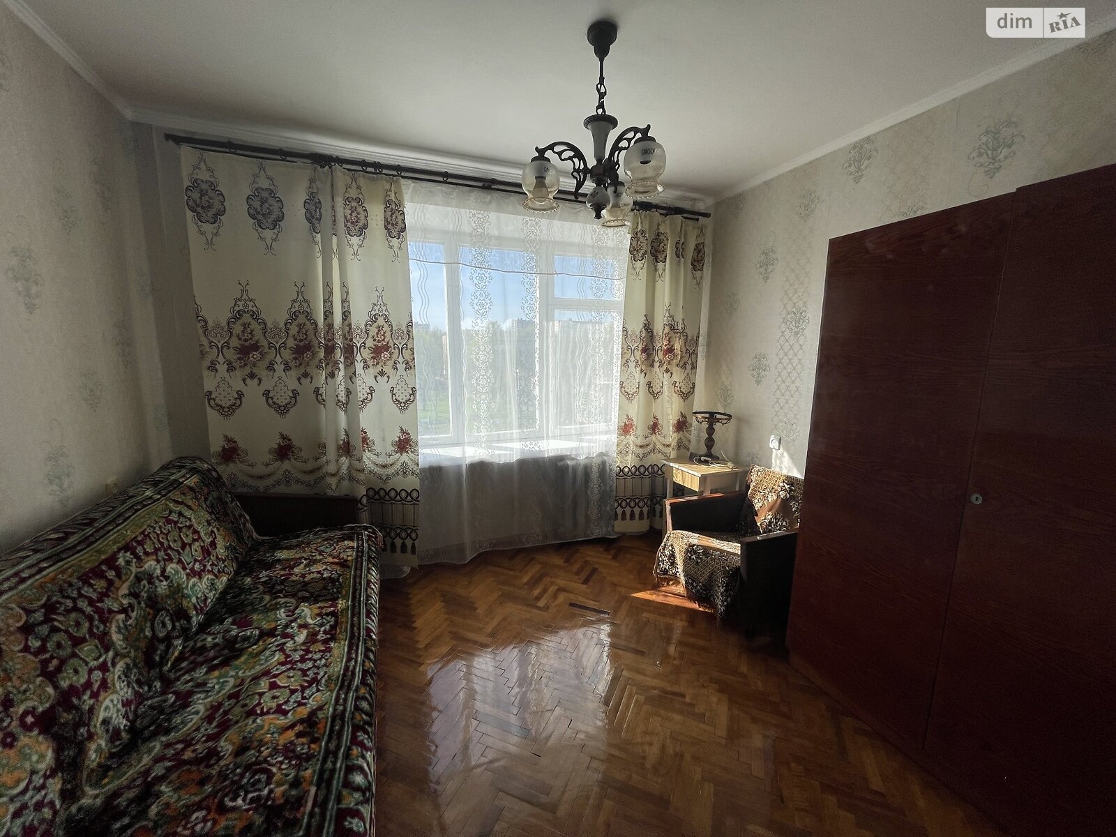 трехкомнатная квартира в Тернополе, на ул. Протасевича в аренду на долгий срок помесячно фото 1