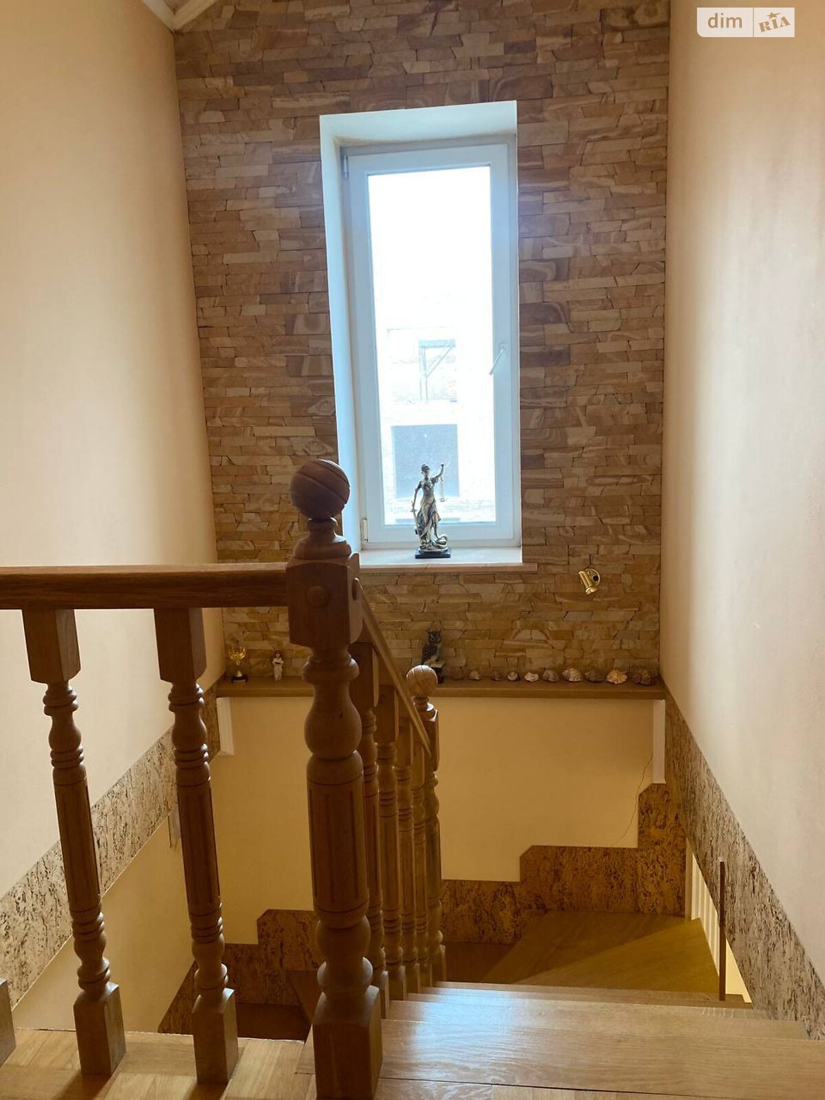 трикімнатна квартира в Тернополі, район Північний, на вул. Генерала Мирона Тарнавського в довготривалу оренду помісячно фото 1 трикімнатна квартира в Тернополі, район Північний, на вул. Генерала Мирона Тарнавського в довготривалу оренду помісячно фото 1