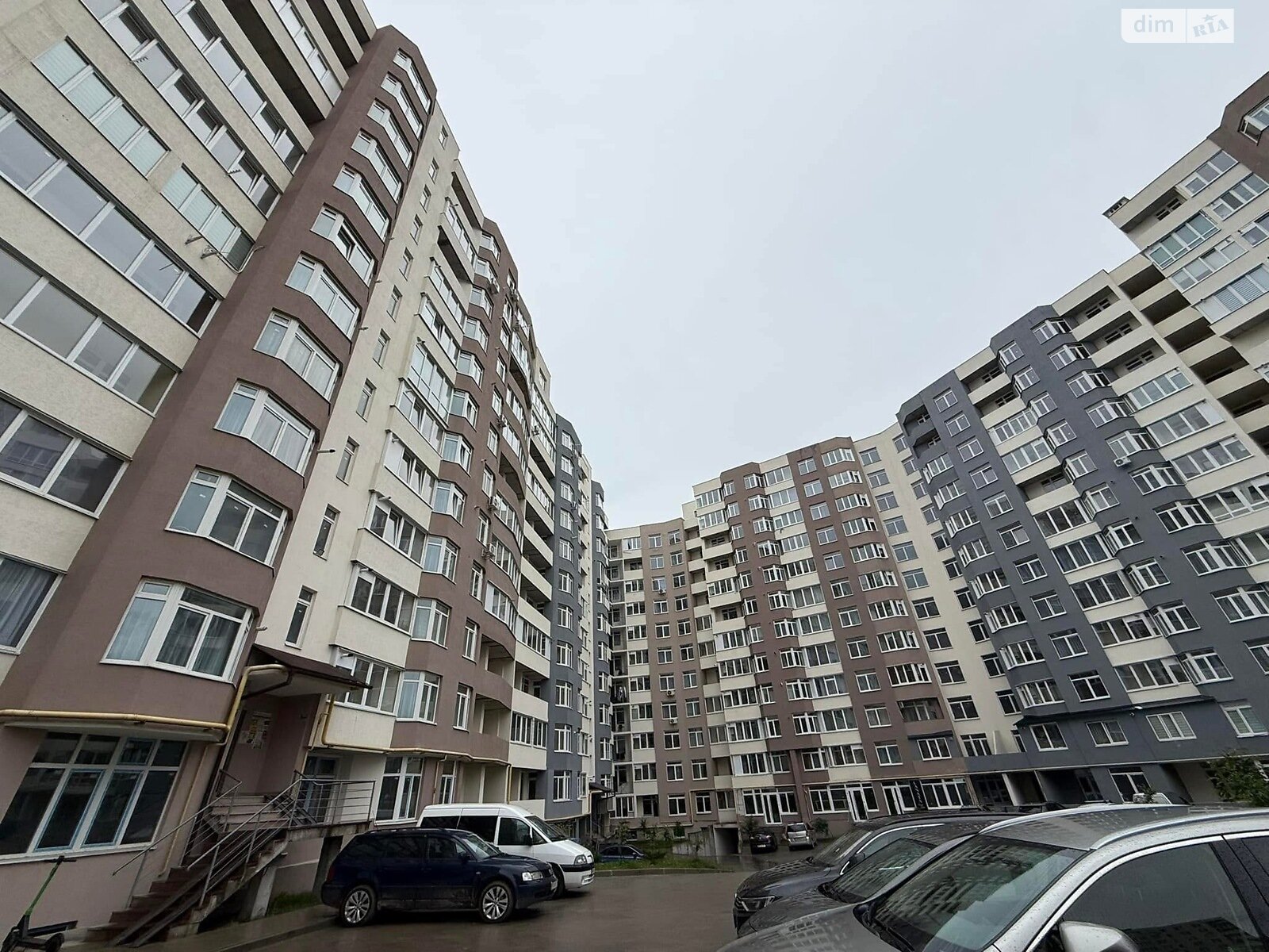 трехкомнатная квартира в Тернополе, район Северный, на ул. Киевская 9Г в аренду на долгий срок помесячно фото 1 трехкомнатная квартира в Тернополе, район Северный, на ул. Киевская 9Г в аренду на долгий срок помесячно фото 1