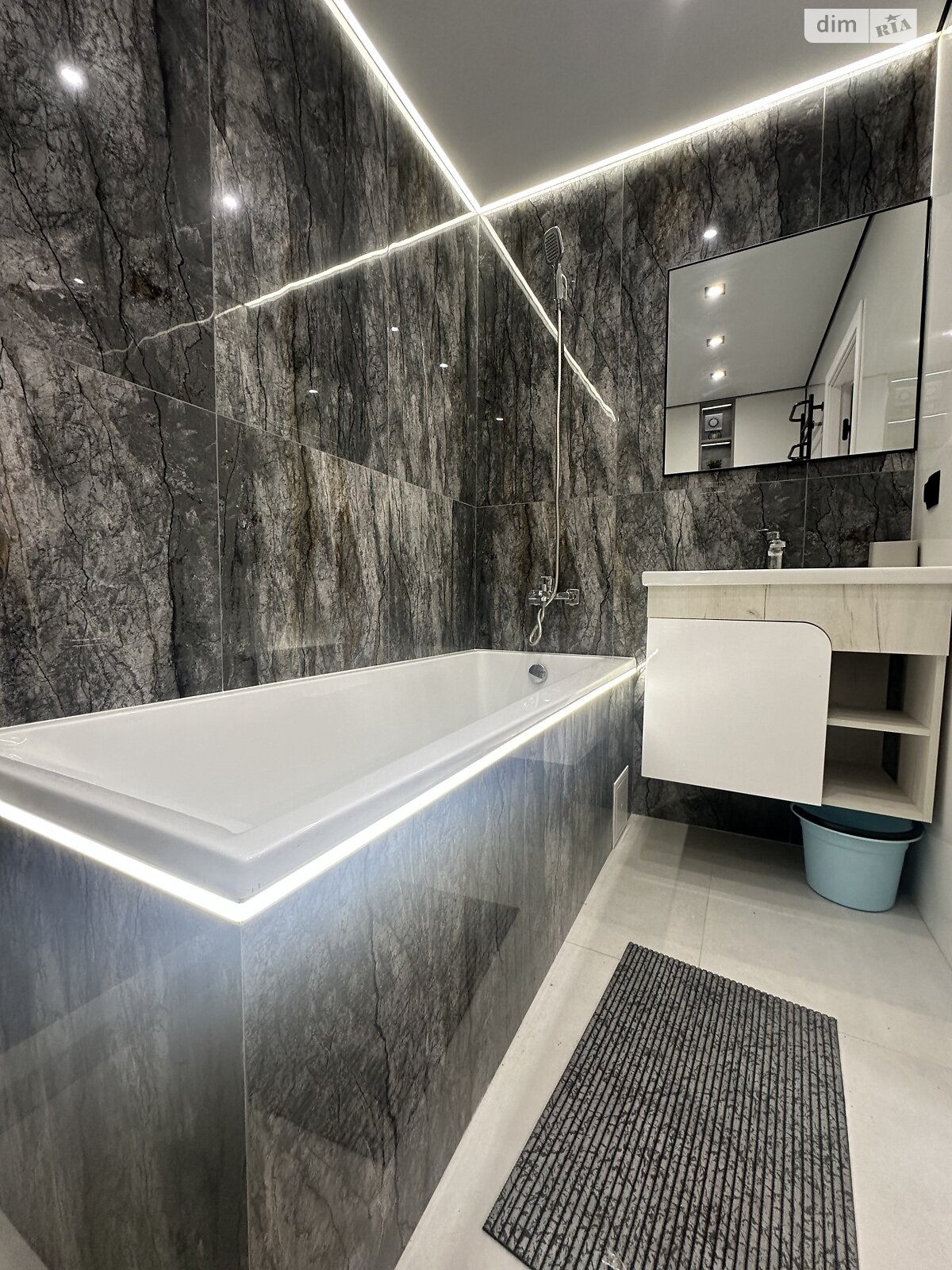 двухкомнатная квартира в Тернополе, район Северный, на ул. Смакулы 8 в аренду на долгий срок помесячно фото 1 двухкомнатная квартира в Тернополе, район Северный, на ул. Смакулы 8 в аренду на долгий срок помесячно фото 1