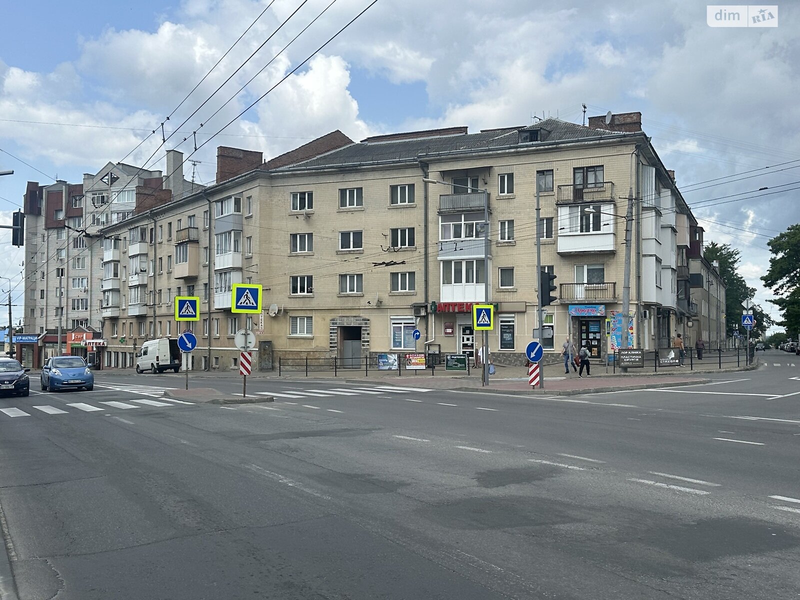 двокімнатна квартира в Тернополі, район Старий парк, на просп. Бандери Степана 19, кв. 27 в довготривалу оренду помісячно фото 1 двокімнатна квартира в Тернополі, район Старий парк, на просп. Бандери Степана 19, кв. 27 в довготривалу оренду помісячно фото 1
