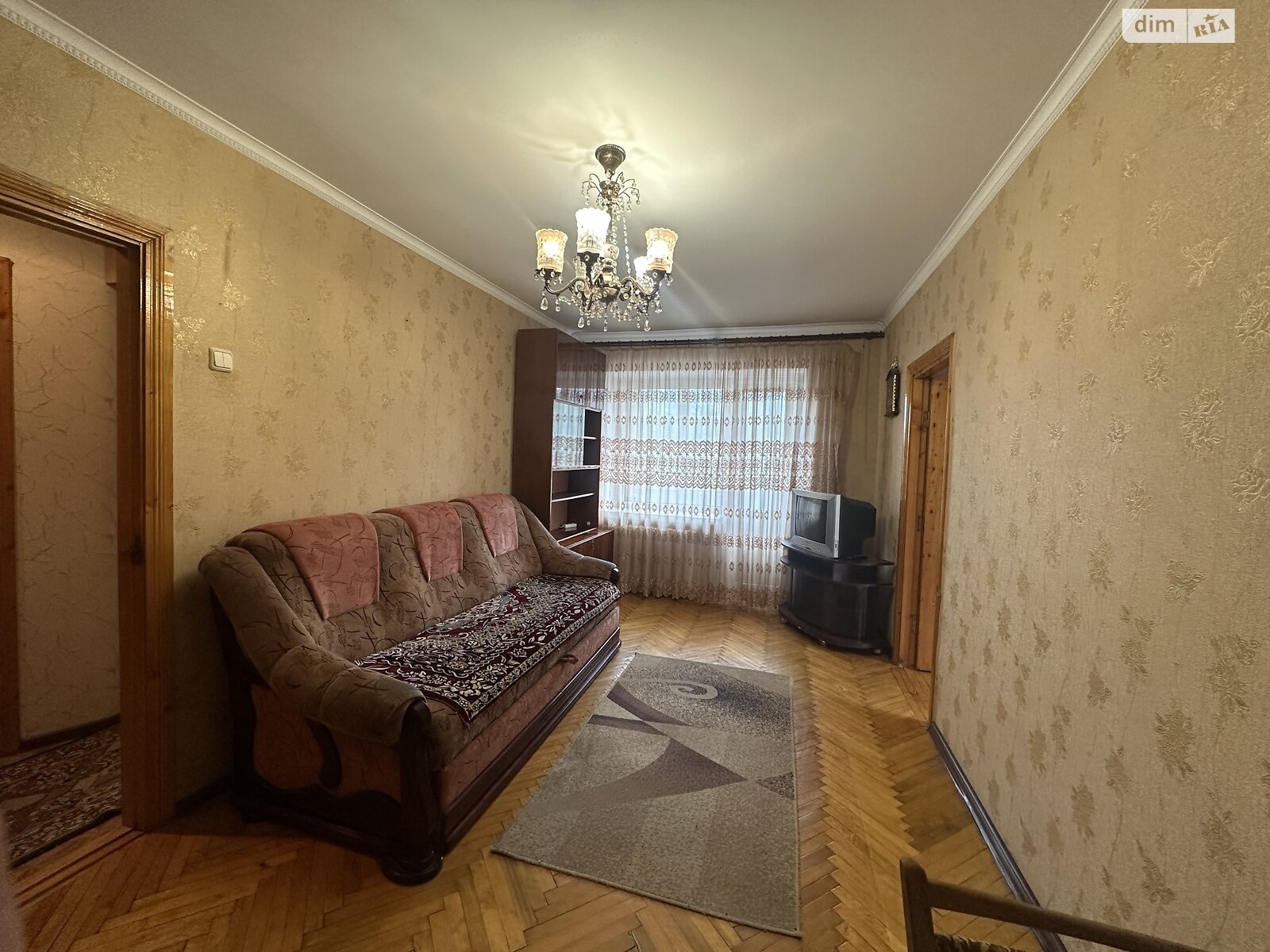 двокімнатна квартира в Тернополі, район Старий парк, на просп. Бандери Степана 19, кв. 27 в довготривалу оренду помісячно фото 1 двокімнатна квартира в Тернополі, район Старий парк, на просп. Бандери Степана 19, кв. 27 в довготривалу оренду помісячно фото 1