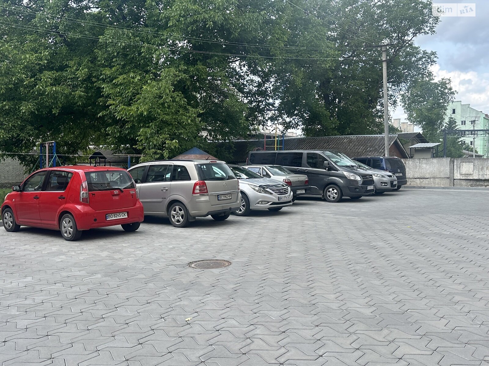 двокімнатна квартира в Тернополі, район Старий парк, на просп. Бандери Степана 19, кв. 27 в довготривалу оренду помісячно фото 1 двокімнатна квартира в Тернополі, район Старий парк, на просп. Бандери Степана 19, кв. 27 в довготривалу оренду помісячно фото 1