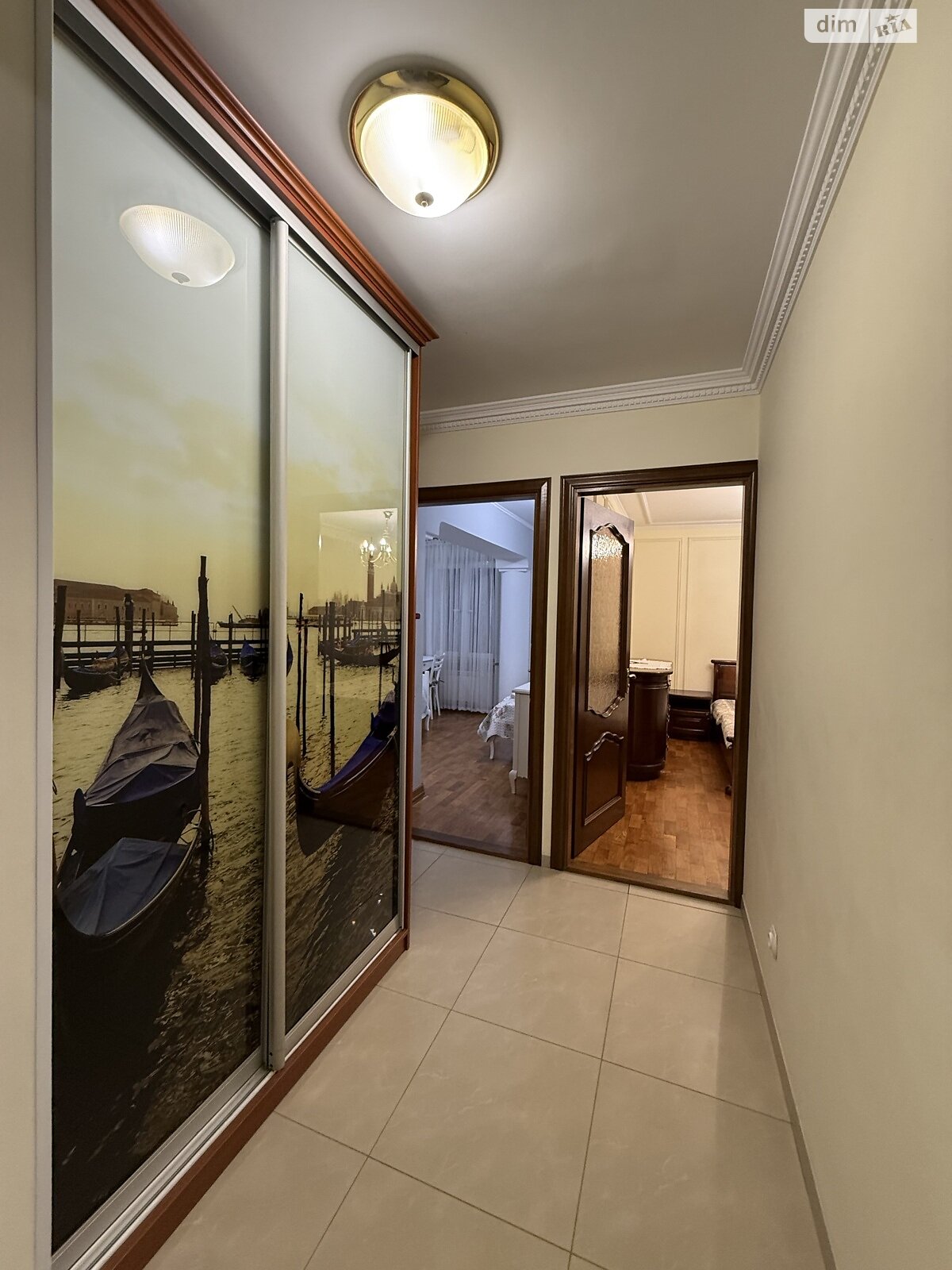 трехкомнатная квартира в Тернополе, район Старый парк, на ул. Квитки Цисык 60 в аренду на долгий срок помесячно фото 1 трехкомнатная квартира в Тернополе, район Старый парк, на ул. Квитки Цисык 60 в аренду на долгий срок помесячно фото 1