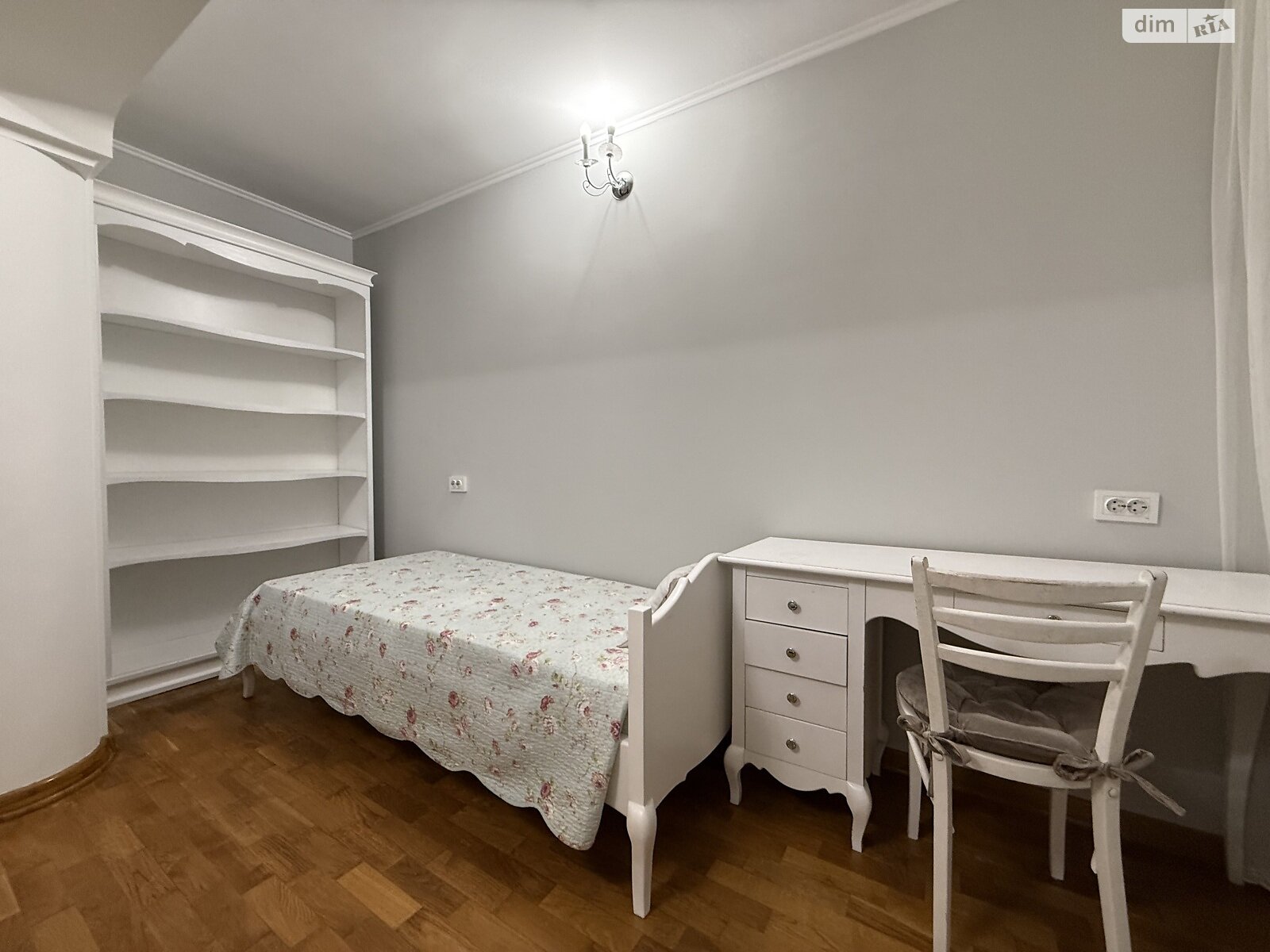 трехкомнатная квартира в Тернополе, район Старый парк, на ул. Квитки Цисык 60 в аренду на долгий срок помесячно фото 1 трехкомнатная квартира в Тернополе, район Старый парк, на ул. Квитки Цисык 60 в аренду на долгий срок помесячно фото 1