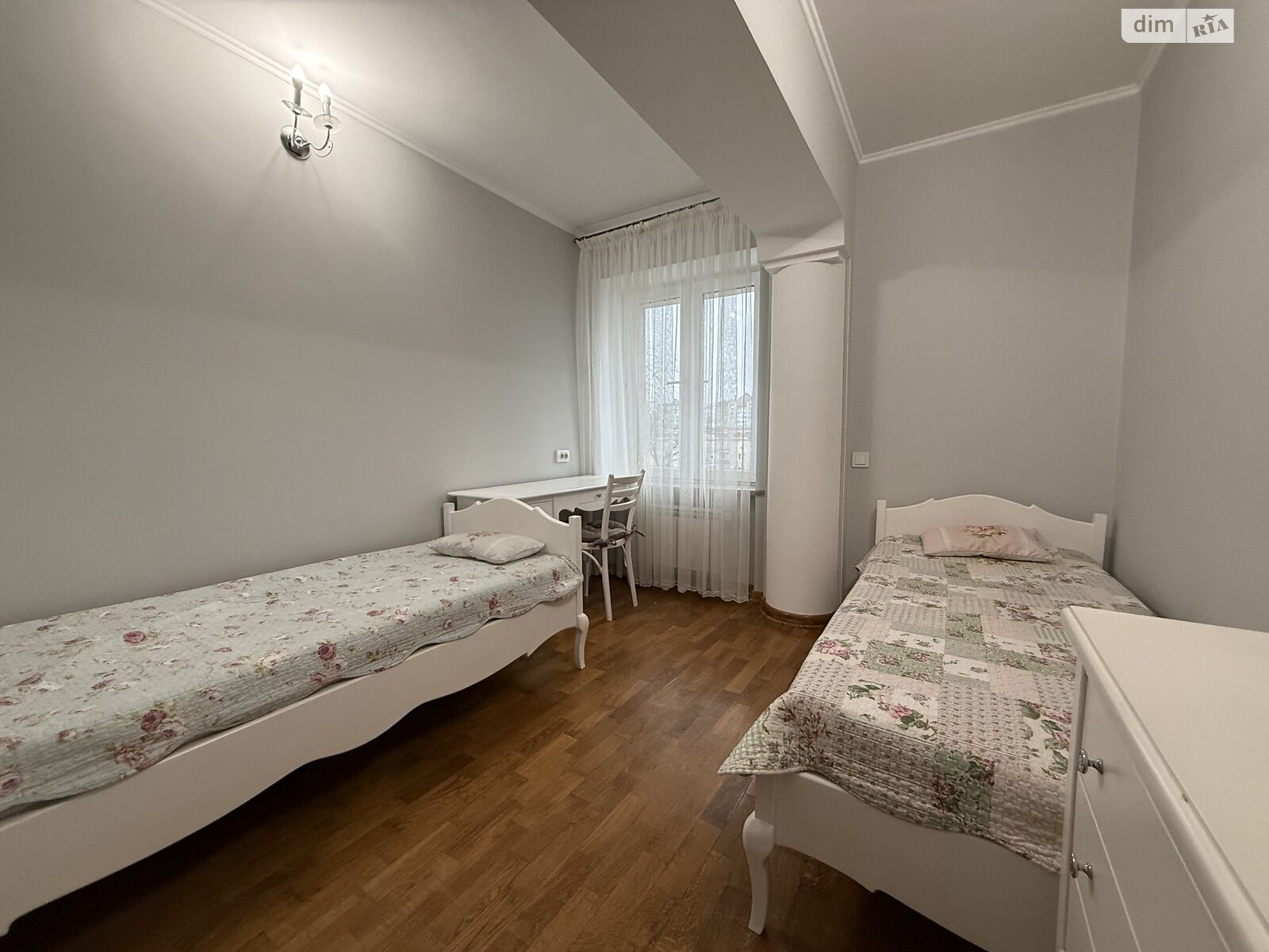 трехкомнатная квартира в Тернополе, район Старый парк, на ул. Квитки Цисык 60 в аренду на долгий срок помесячно фото 1 трехкомнатная квартира в Тернополе, район Старый парк, на ул. Квитки Цисык 60 в аренду на долгий срок помесячно фото 1