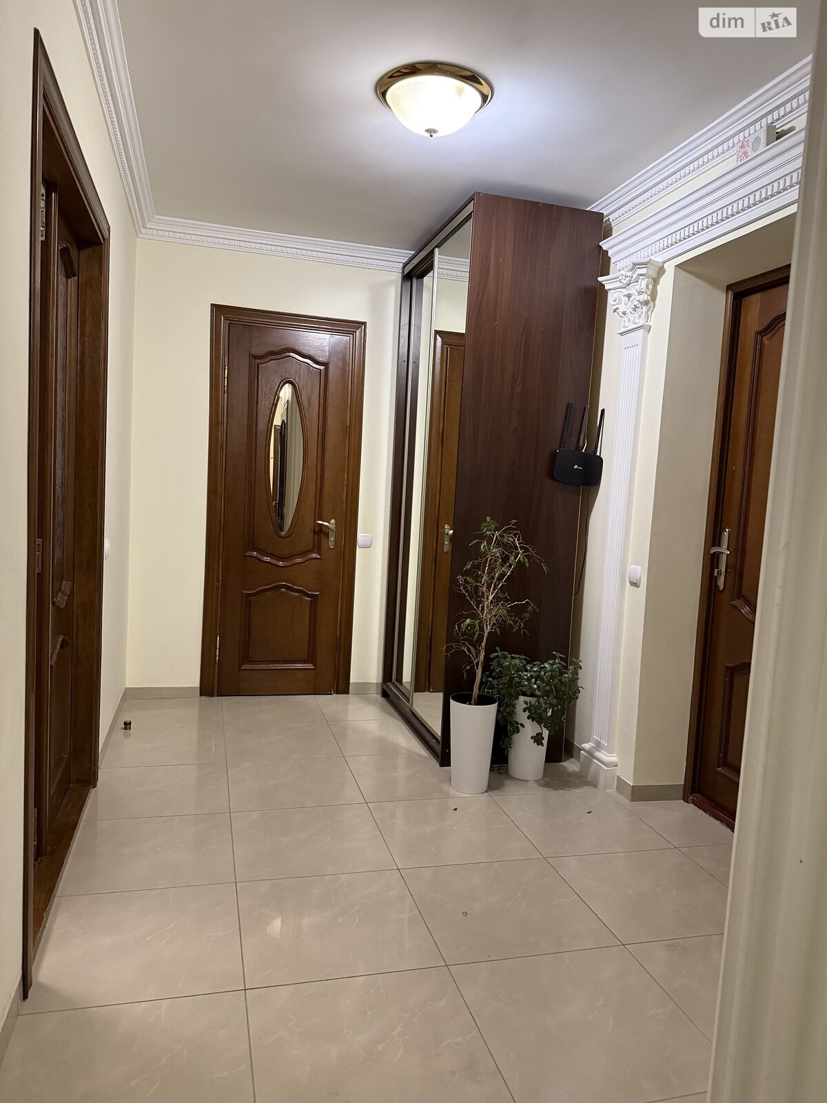 трехкомнатная квартира в Тернополе, район Старый парк, на ул. Квитки Цисык 60 в аренду на долгий срок помесячно фото 1 трехкомнатная квартира в Тернополе, район Старый парк, на ул. Квитки Цисык 60 в аренду на долгий срок помесячно фото 1