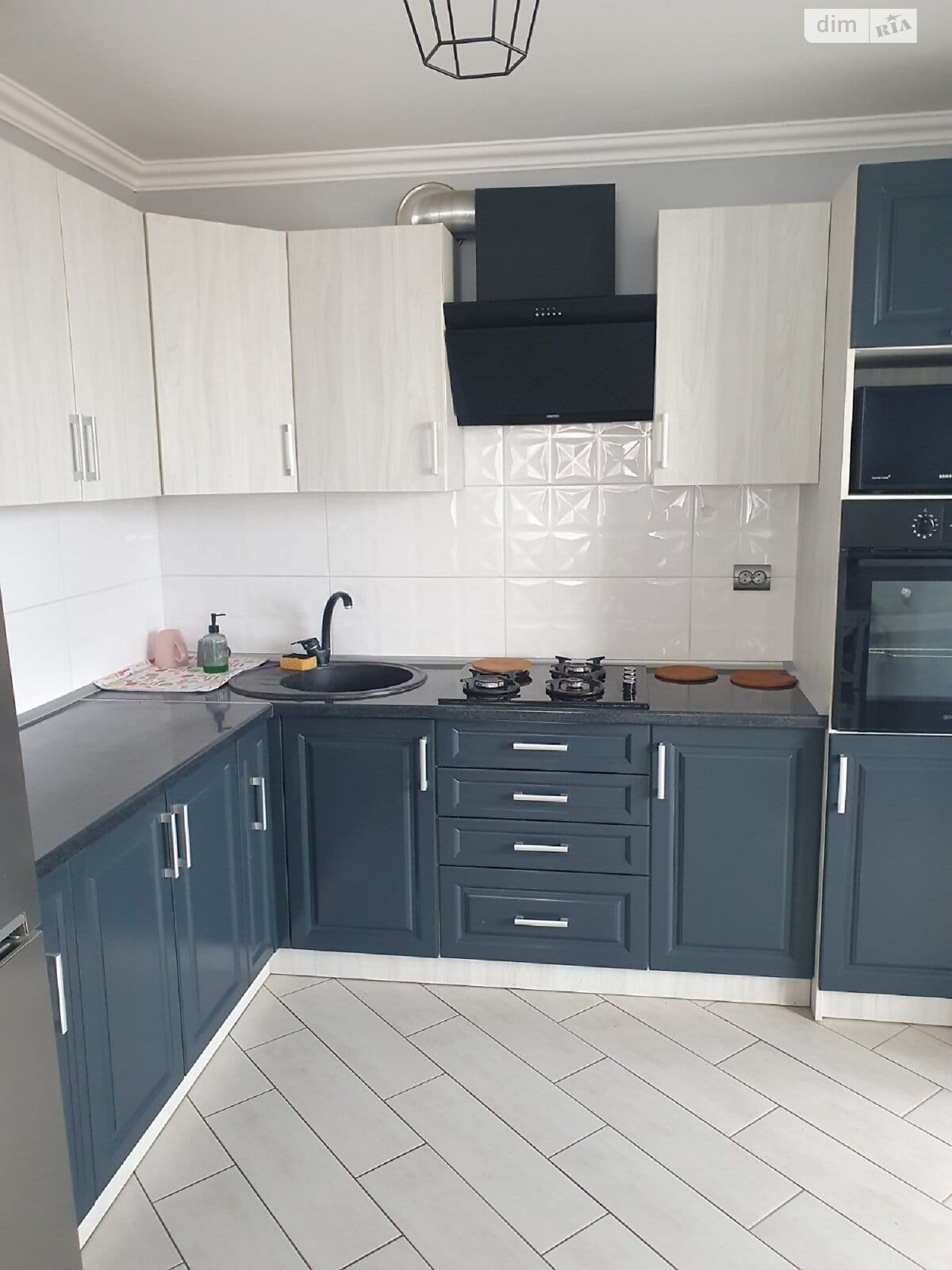 однокомнатная квартира в Тернополе, район Старый парк, на ул. Квитова 17 в аренду на долгий срок помесячно фото 1 однокомнатная квартира в Тернополе, район Старый парк, на ул. Квитова 17 в аренду на долгий срок помесячно фото 1