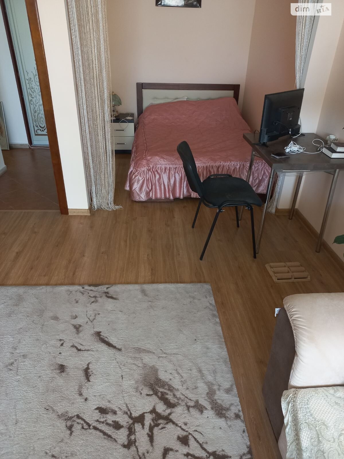 однокімнатна квартира в Тернополі, район Старий парк, на вул. Над Яром в довготривалу оренду помісячно фото 1 однокімнатна квартира в Тернополі, район Старий парк, на вул. Над Яром в довготривалу оренду помісячно фото 1