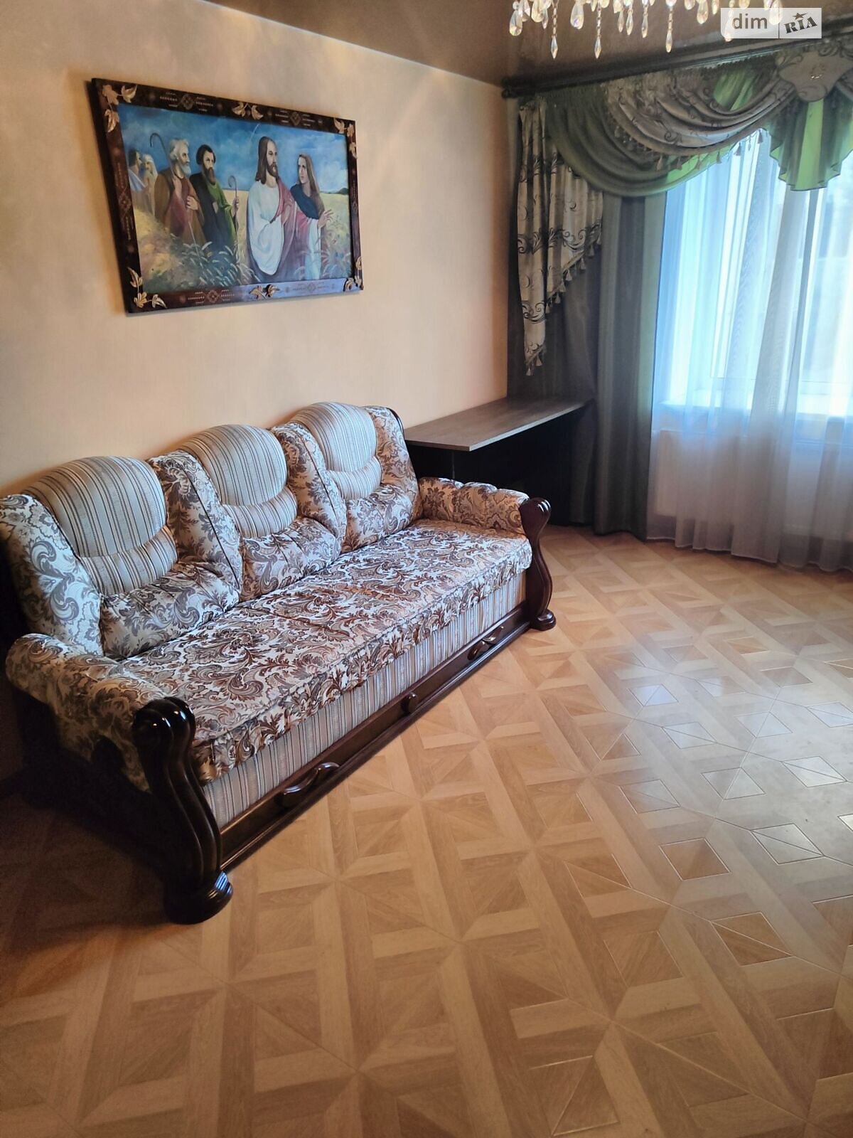 однокімнатна квартира з меблями в Тернополі, район Старий парк, на вул. Над Яром 6 в довготривалу оренду помісячно фото 1 однокімнатна квартира з меблями в Тернополі, район Старий парк, на вул. Над Яром 6 в довготривалу оренду помісячно фото 1