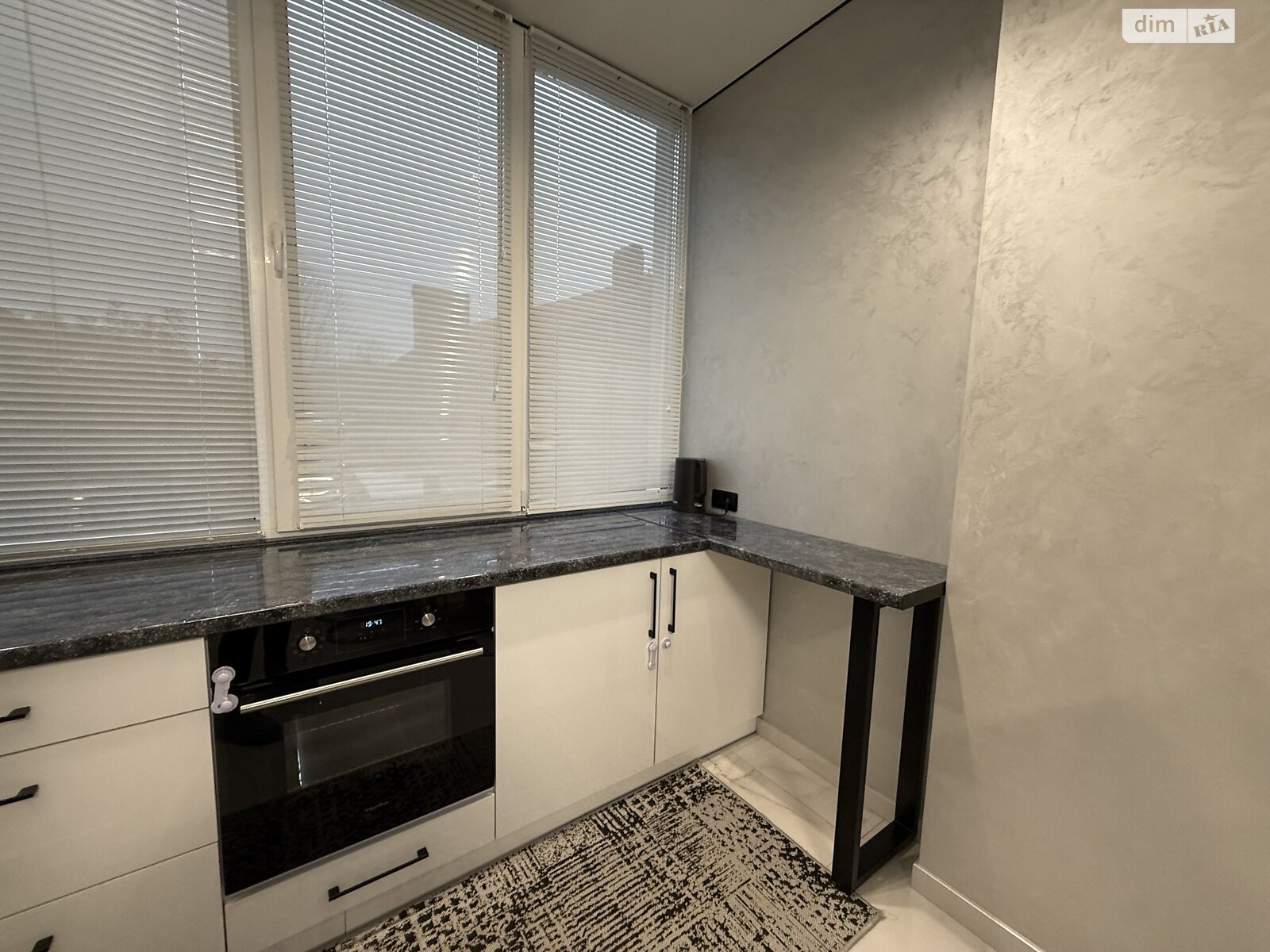 двухкомнатная квартира в Тернополе, район Старый парк, на ул. Зеленая 3 в аренду на долгий срок помесячно фото 1 двухкомнатная квартира в Тернополе, район Старый парк, на ул. Зеленая 3 в аренду на долгий срок помесячно фото 1