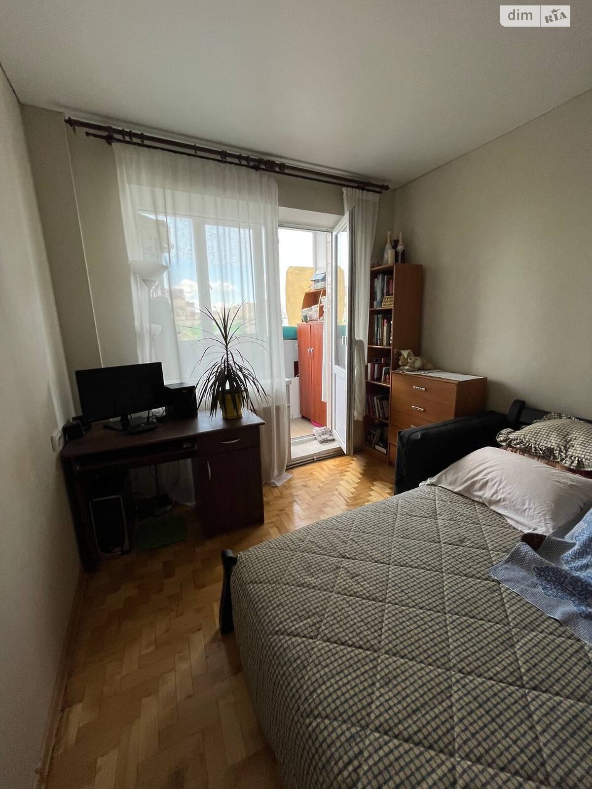 трехкомнатная квартира в Тернополе, район Тинда, на ул. 15-го Апреля 4 в аренду на долгий срок помесячно фото 1 трехкомнатная квартира в Тернополе, район Тинда, на ул. 15-го Апреля 4 в аренду на долгий срок помесячно фото 1