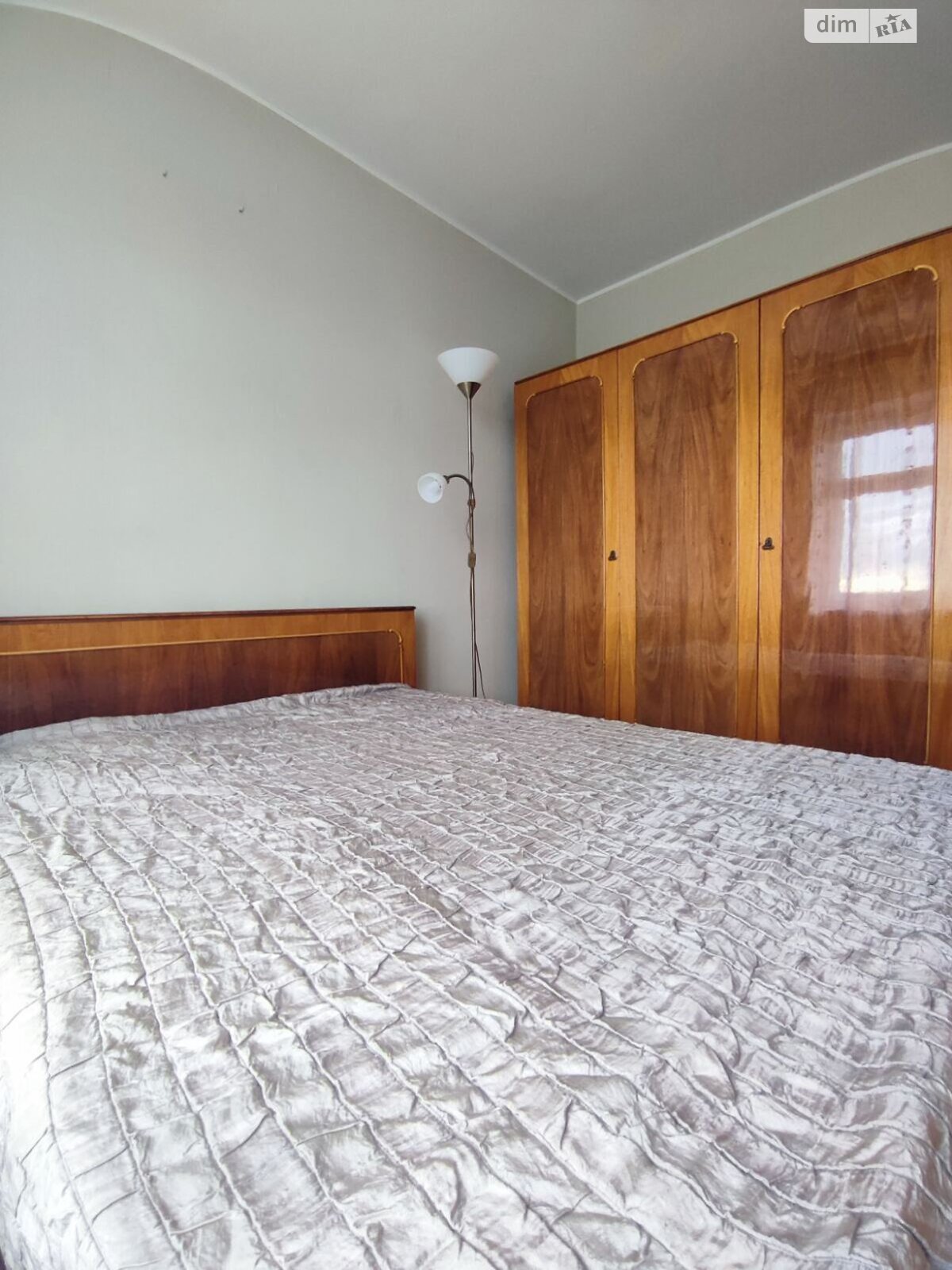 трехкомнатная квартира в Тернополе, район Тинда, на ул. 15-го Апреля в аренду на долгий срок помесячно фото 1