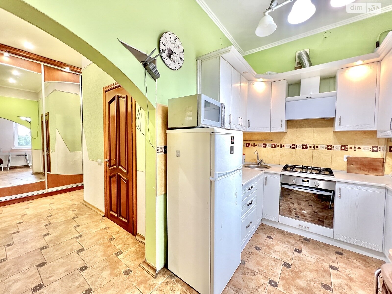 двухкомнатная квартира в Тернополе, район Центр, на просп. Бандеры Степана в аренду на долгий срок помесячно фото 1