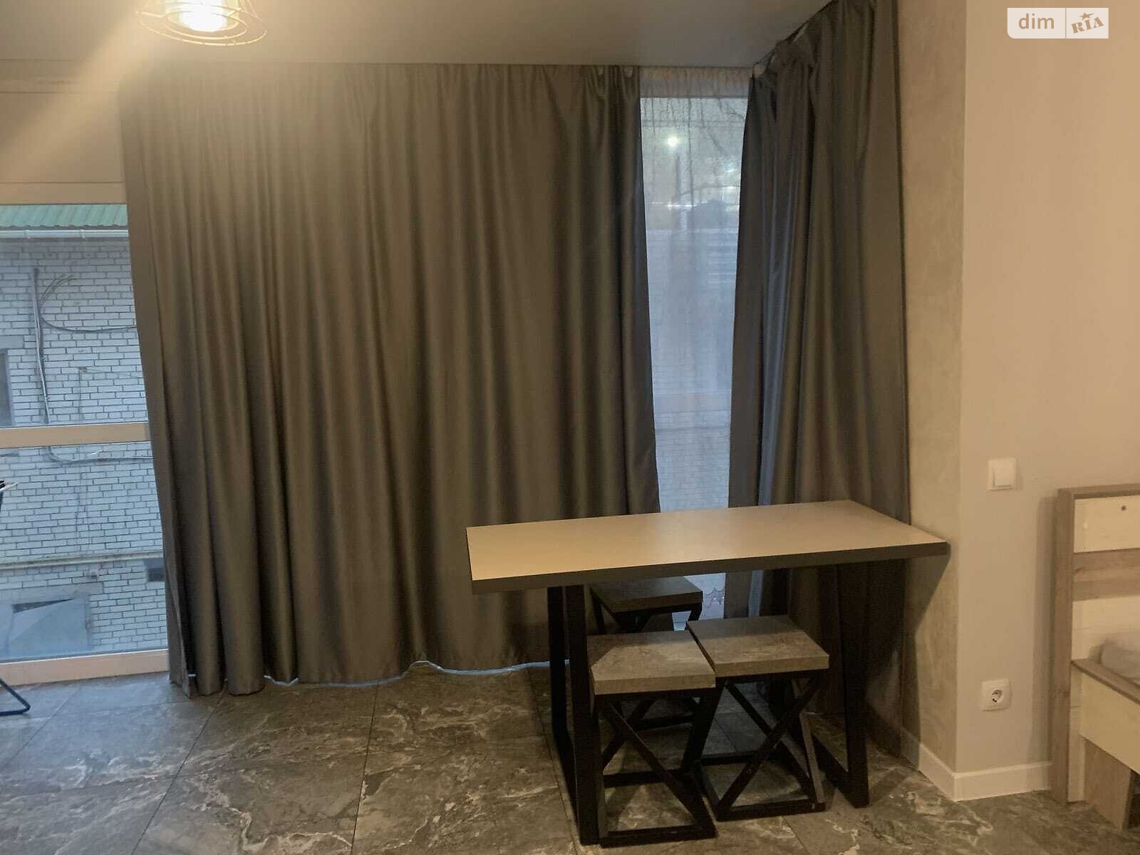 однокімнатна квартира в Тернополі, район Центр, на вул. Білогірська в довготривалу оренду помісячно фото 1 однокімнатна квартира в Тернополі, район Центр, на вул. Білогірська в довготривалу оренду помісячно фото 1