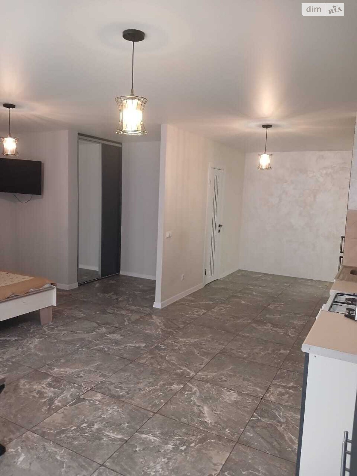 однокімнатна квартира в Тернополі, район Центр, на вул. Білогірська в довготривалу оренду помісячно фото 1 однокімнатна квартира в Тернополі, район Центр, на вул. Білогірська в довготривалу оренду помісячно фото 1