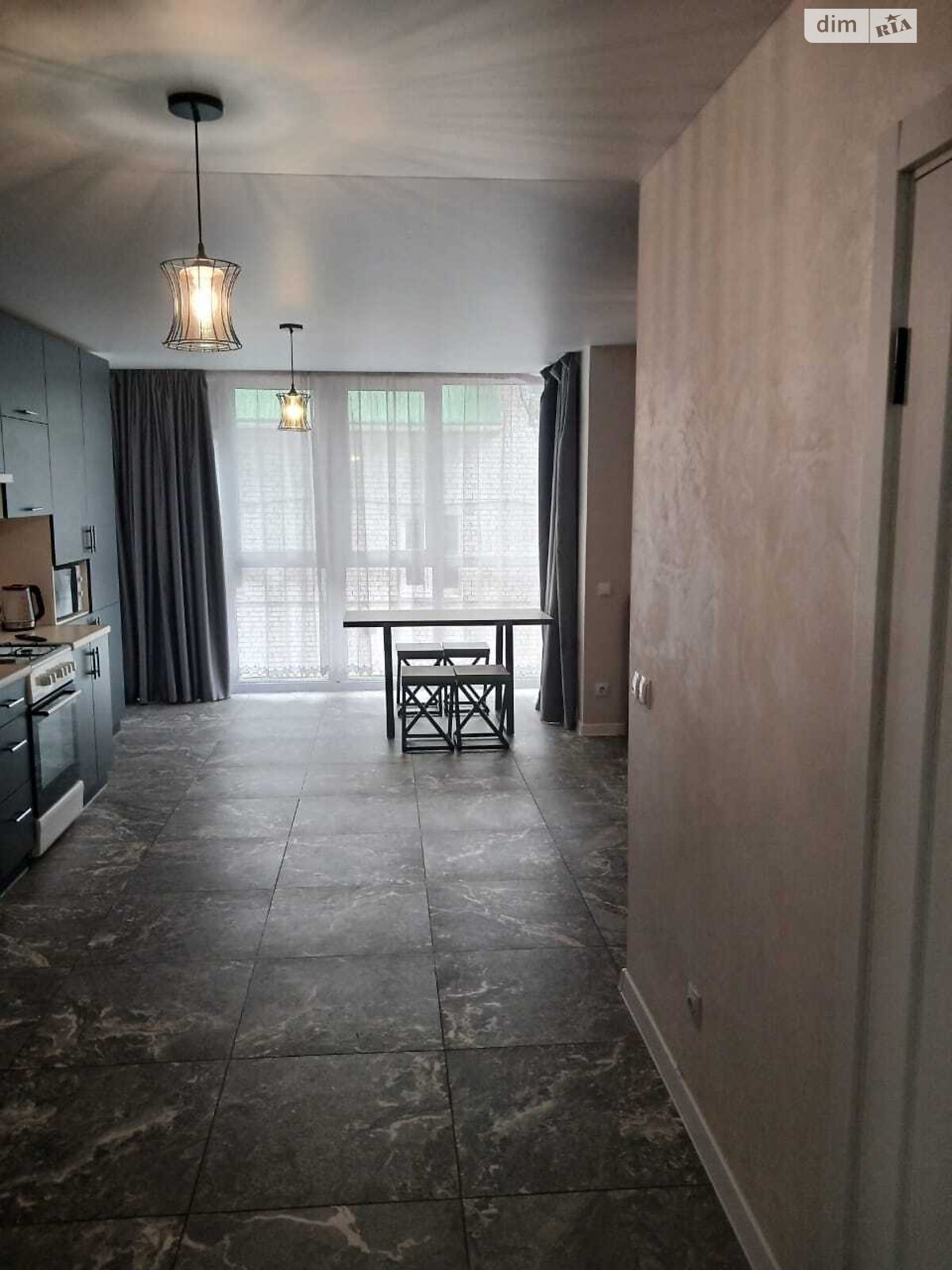 однокімнатна квартира в Тернополі, район Центр, на вул. Білогірська в довготривалу оренду помісячно фото 1 однокімнатна квартира в Тернополі, район Центр, на вул. Білогірська в довготривалу оренду помісячно фото 1