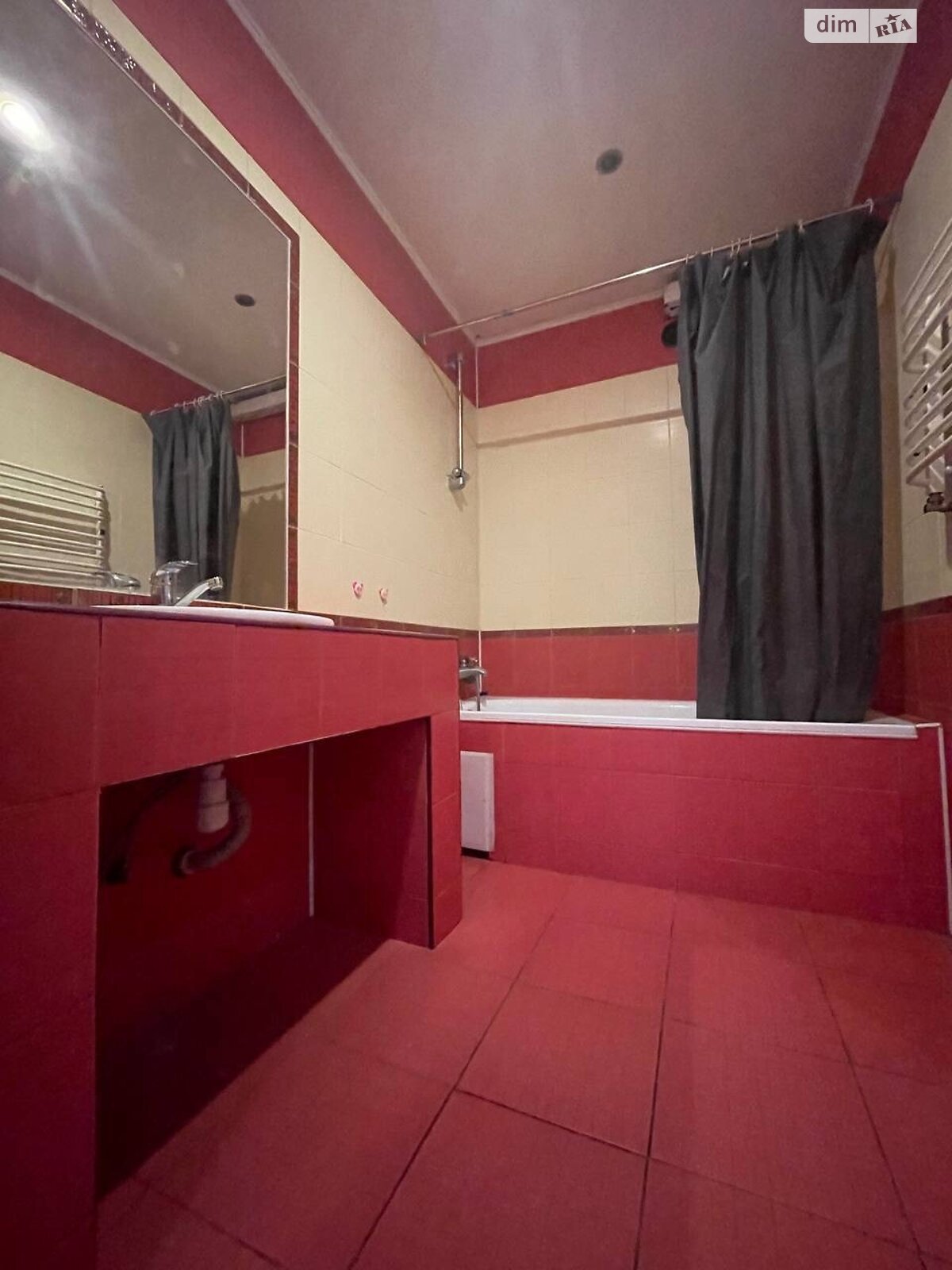 трехкомнатная квартира в Тернополе, район Центр, на ул. Черновецкая в аренду на долгий срок помесячно фото 1 трехкомнатная квартира в Тернополе, район Центр, на ул. Черновецкая в аренду на долгий срок помесячно фото 1