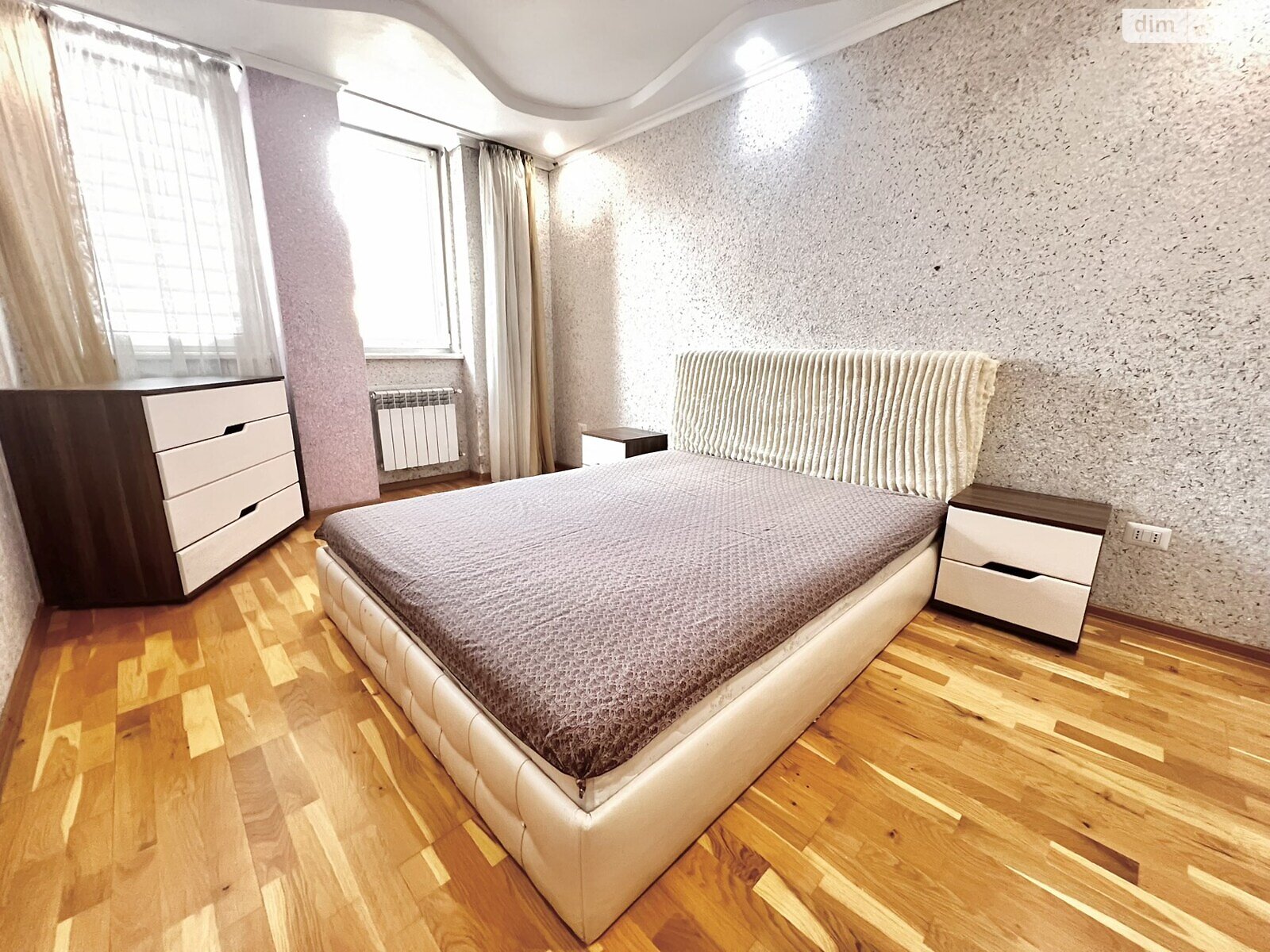 двокімнатна квартира в Тернополі, район Центр, на вул. Хмельницького Богдана в довготривалу оренду помісячно фото 1 двокімнатна квартира в Тернополі, район Центр, на вул. Хмельницького Богдана в довготривалу оренду помісячно фото 1