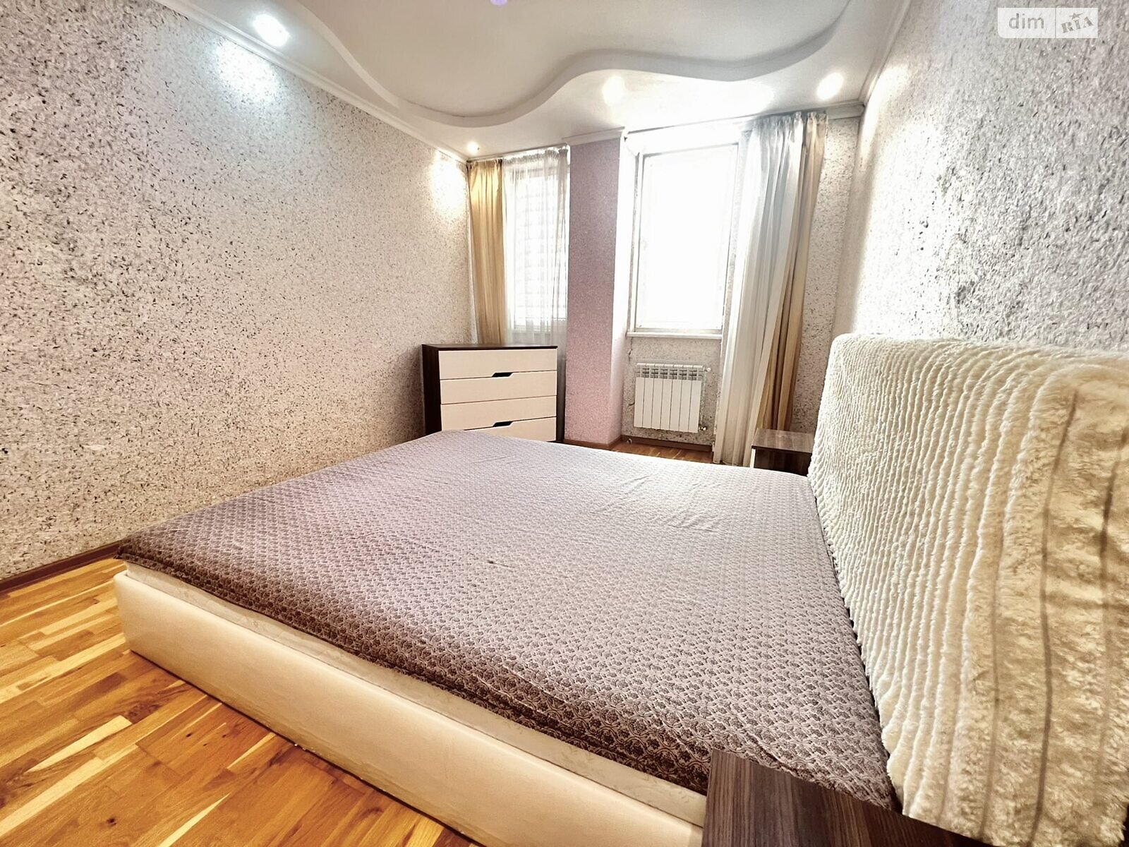 двокімнатна квартира в Тернополі, район Центр, на вул. Хмельницького Богдана в довготривалу оренду помісячно фото 1 двокімнатна квартира в Тернополі, район Центр, на вул. Хмельницького Богдана в довготривалу оренду помісячно фото 1