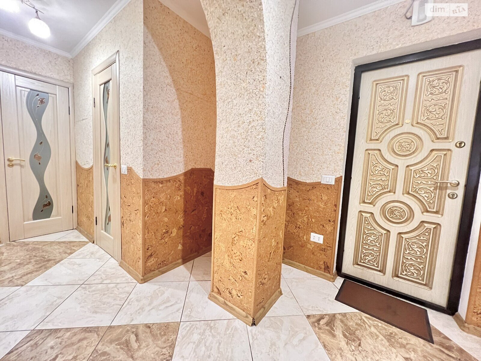 двокімнатна квартира в Тернополі, район Центр, на вул. Хмельницького Богдана в довготривалу оренду помісячно фото 1 двокімнатна квартира в Тернополі, район Центр, на вул. Хмельницького Богдана в довготривалу оренду помісячно фото 1