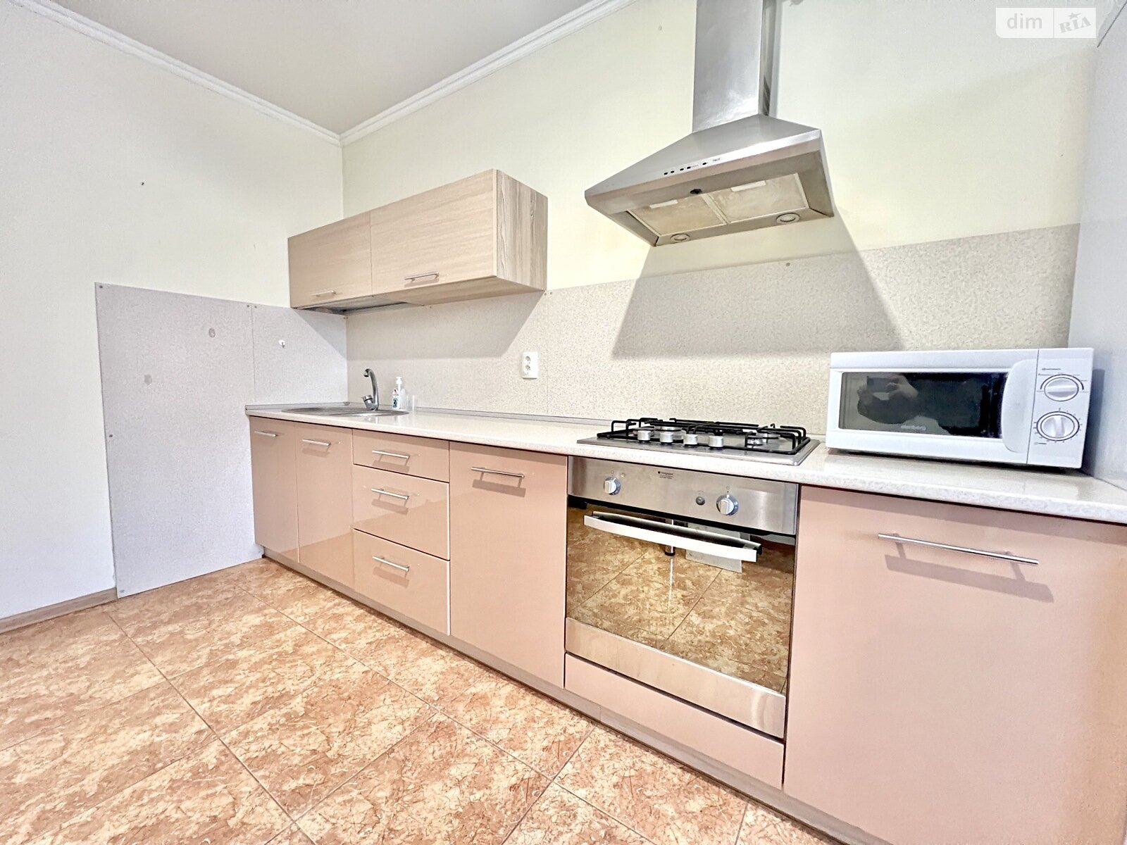 двухкомнатная квартира в Тернополе, район Центр, на ул. Хмельницкого Богдана в аренду на долгий срок помесячно фото 1