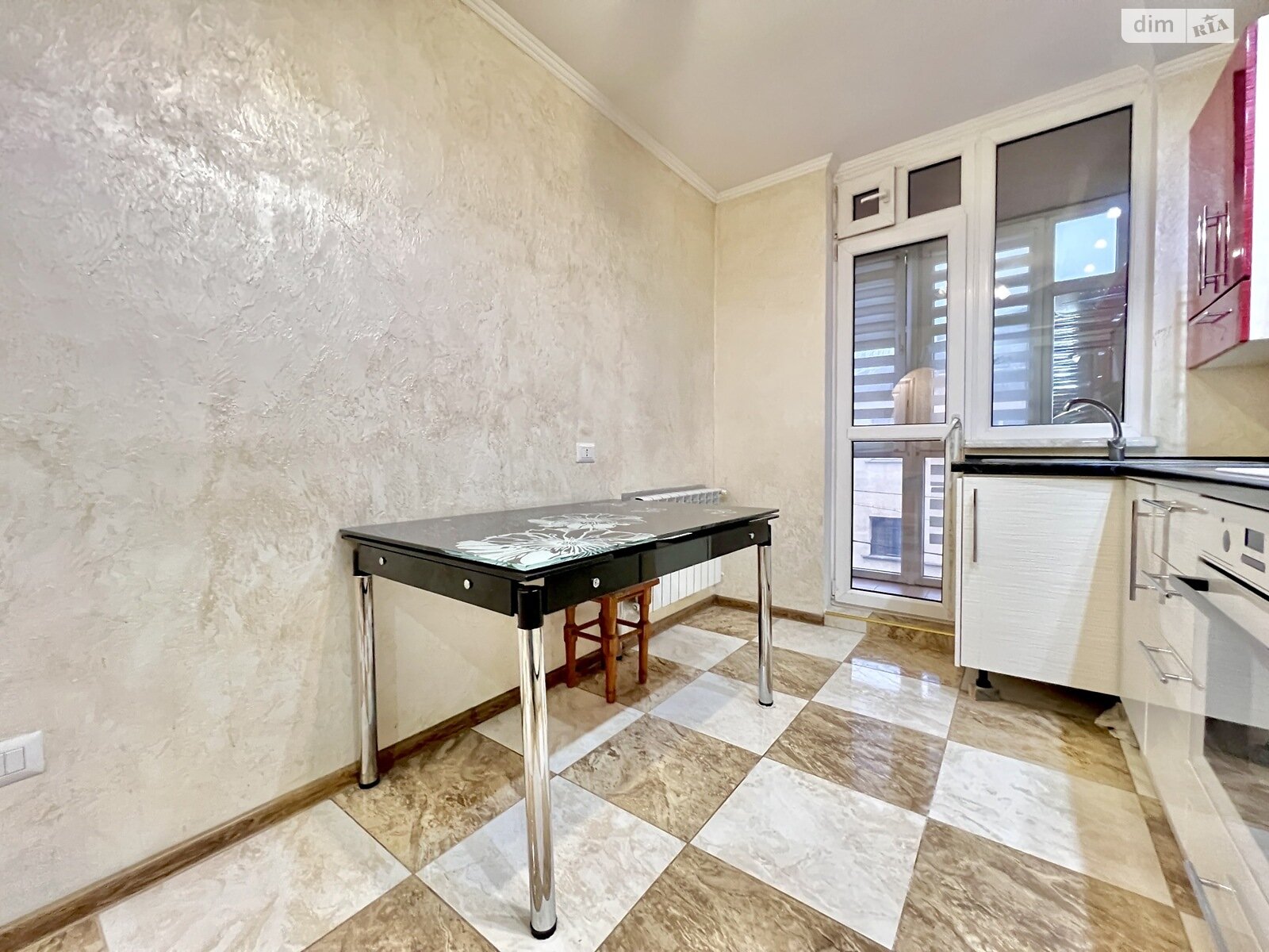 двухкомнатная квартира в Тернополе, район Центр, на ул. Хмельницкого Богдана в аренду на долгий срок помесячно фото 1