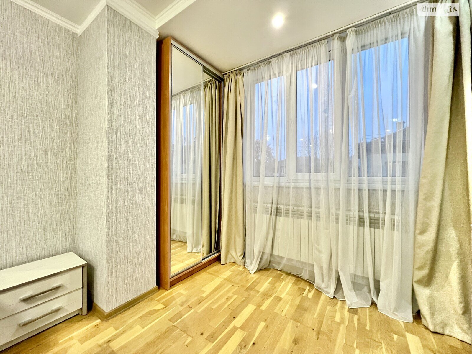 двухкомнатная квартира в Тернополе, район Центр, на ул. Хмельницкого Богдана в аренду на долгий срок помесячно фото 1