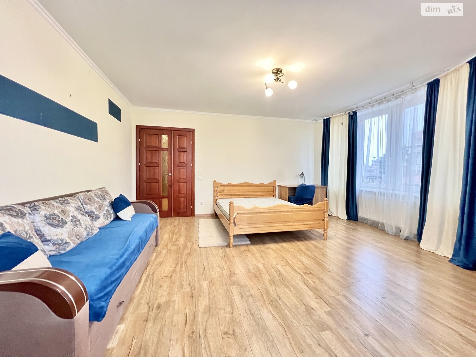 двухкомнатная квартира в Тернополе, район Центр, на ул. Хмельницкого Богдана в аренду на долгий срок помесячно фото 1