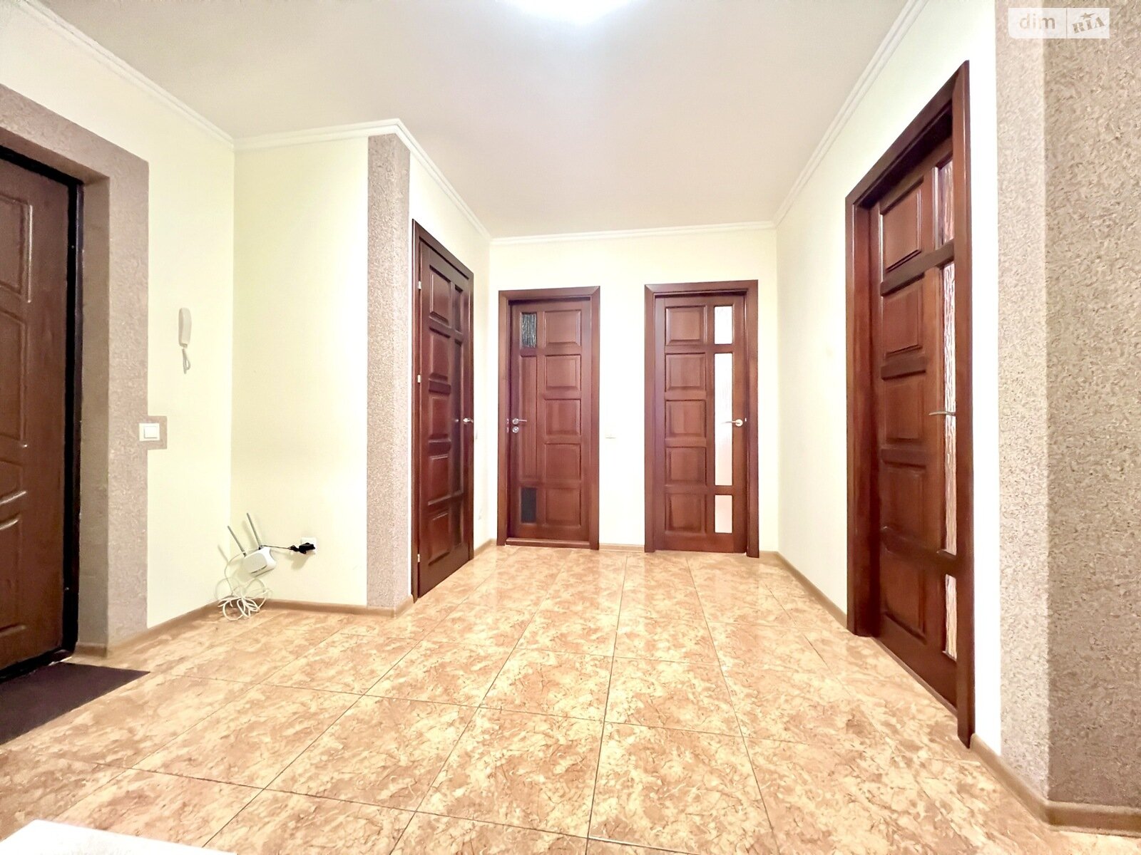 двухкомнатная квартира в Тернополе, район Центр, на ул. Хмельницкого Богдана в аренду на долгий срок помесячно фото 1