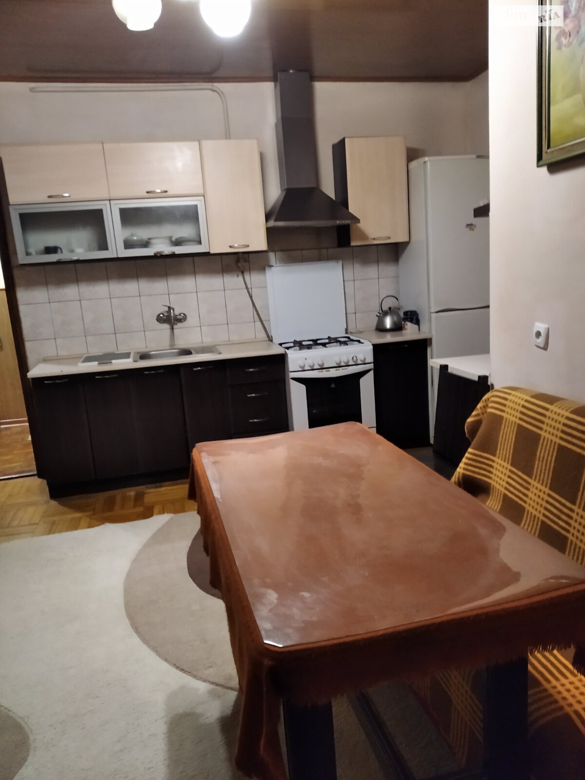 четырехкомнатная квартира в Тернополе, район Центр, на ул. Качалы 9 в аренду на долгий срок помесячно фото 1