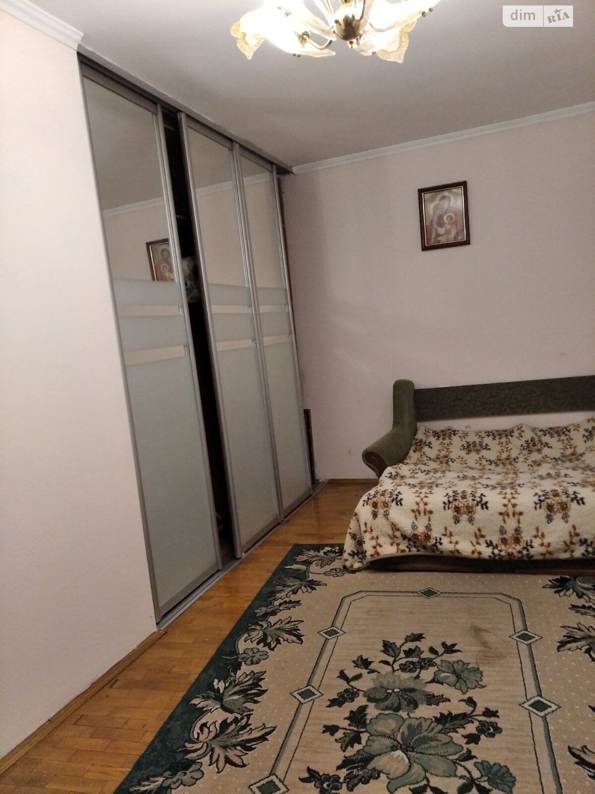 четырехкомнатная квартира в Тернополе, район Центр, на ул. Качалы 9 в аренду на долгий срок помесячно фото 1